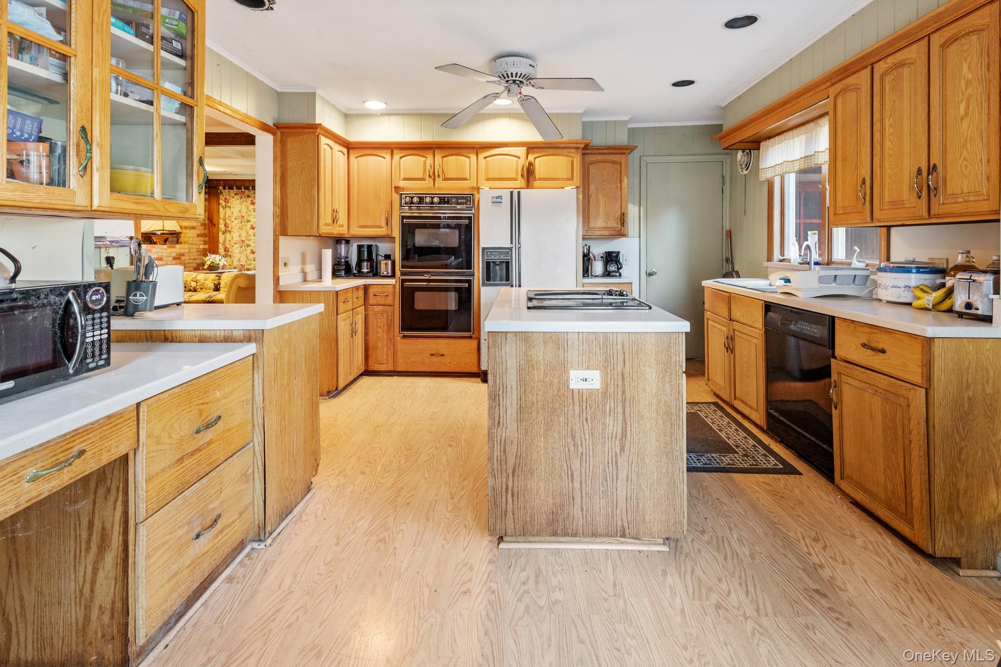 1800 Sound Avenue, Mattituck, NY 11952