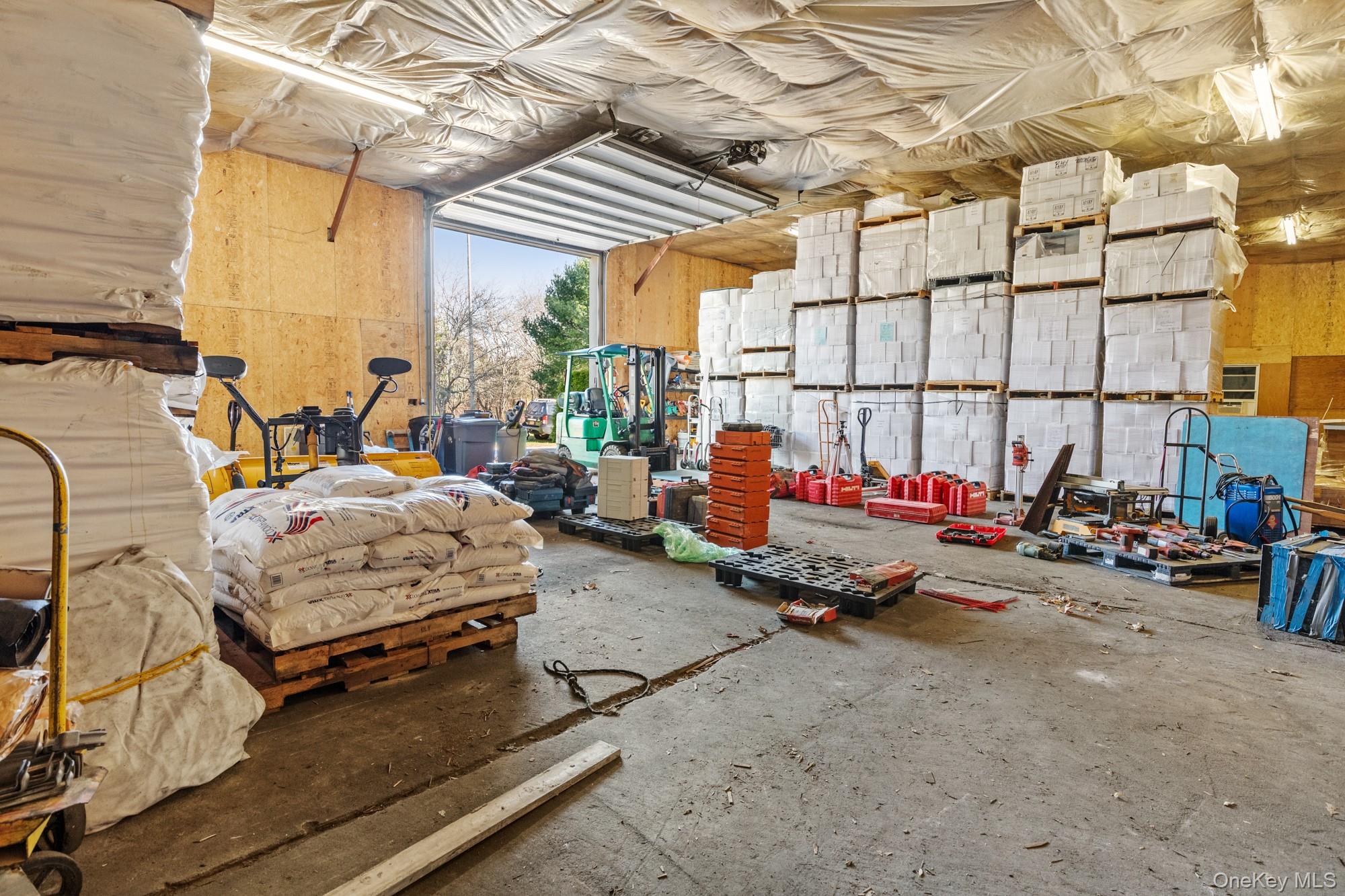 1800 Sound Avenue, Mattituck, NY 11952