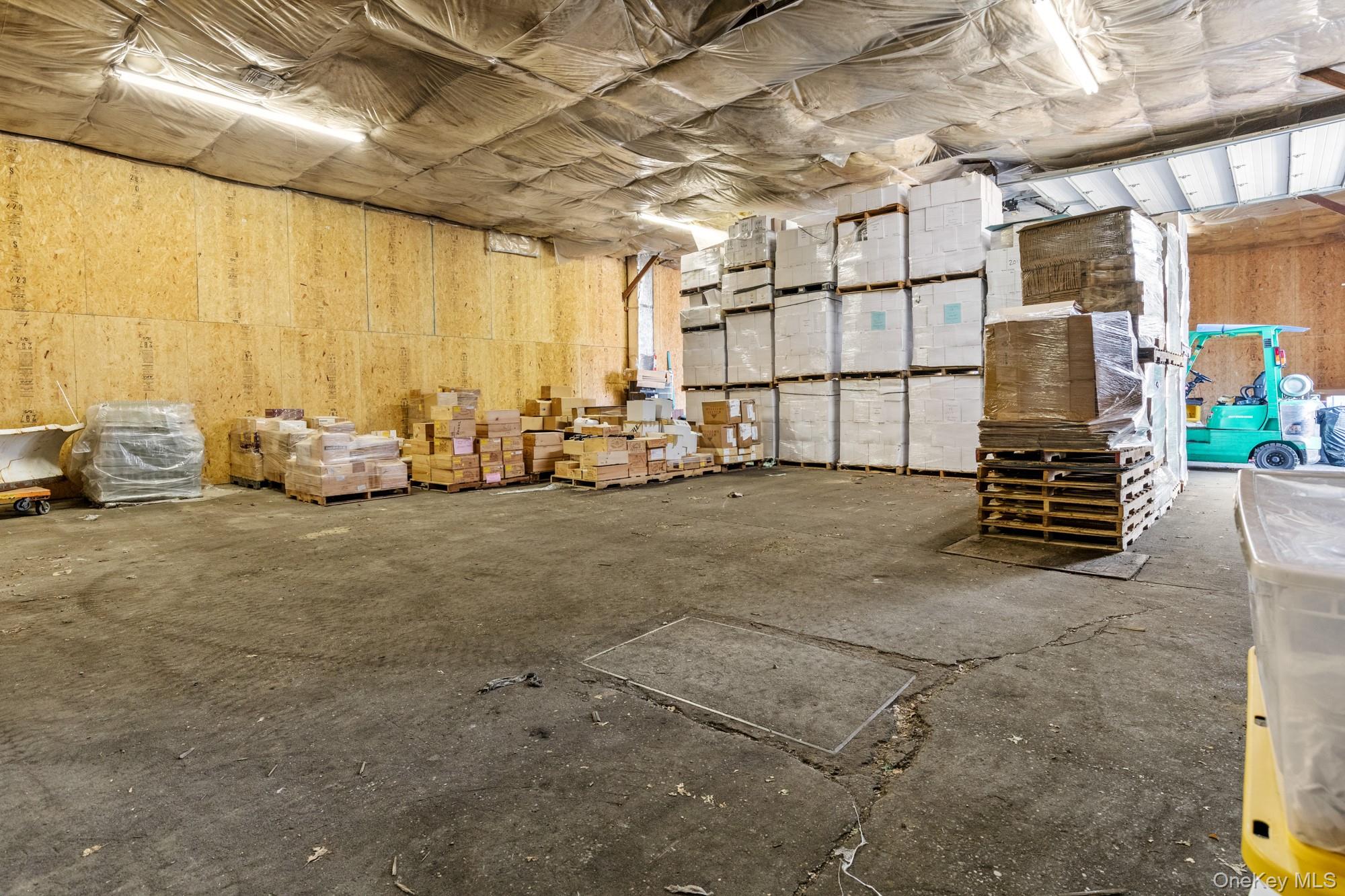 1800 Sound Avenue, Mattituck, NY 11952