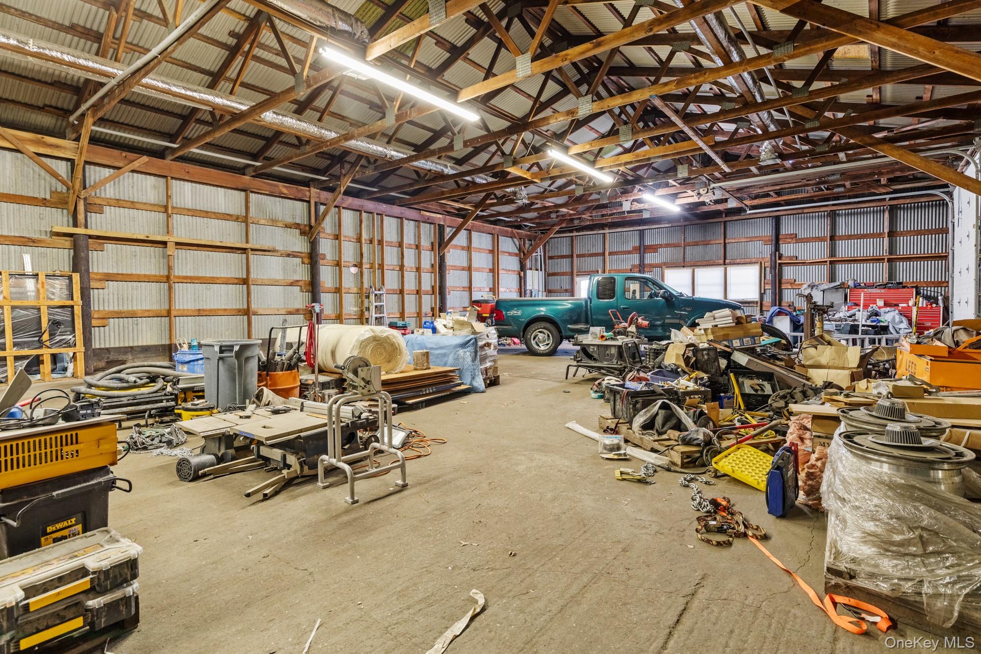 1800 Sound Avenue, Mattituck, NY 11952