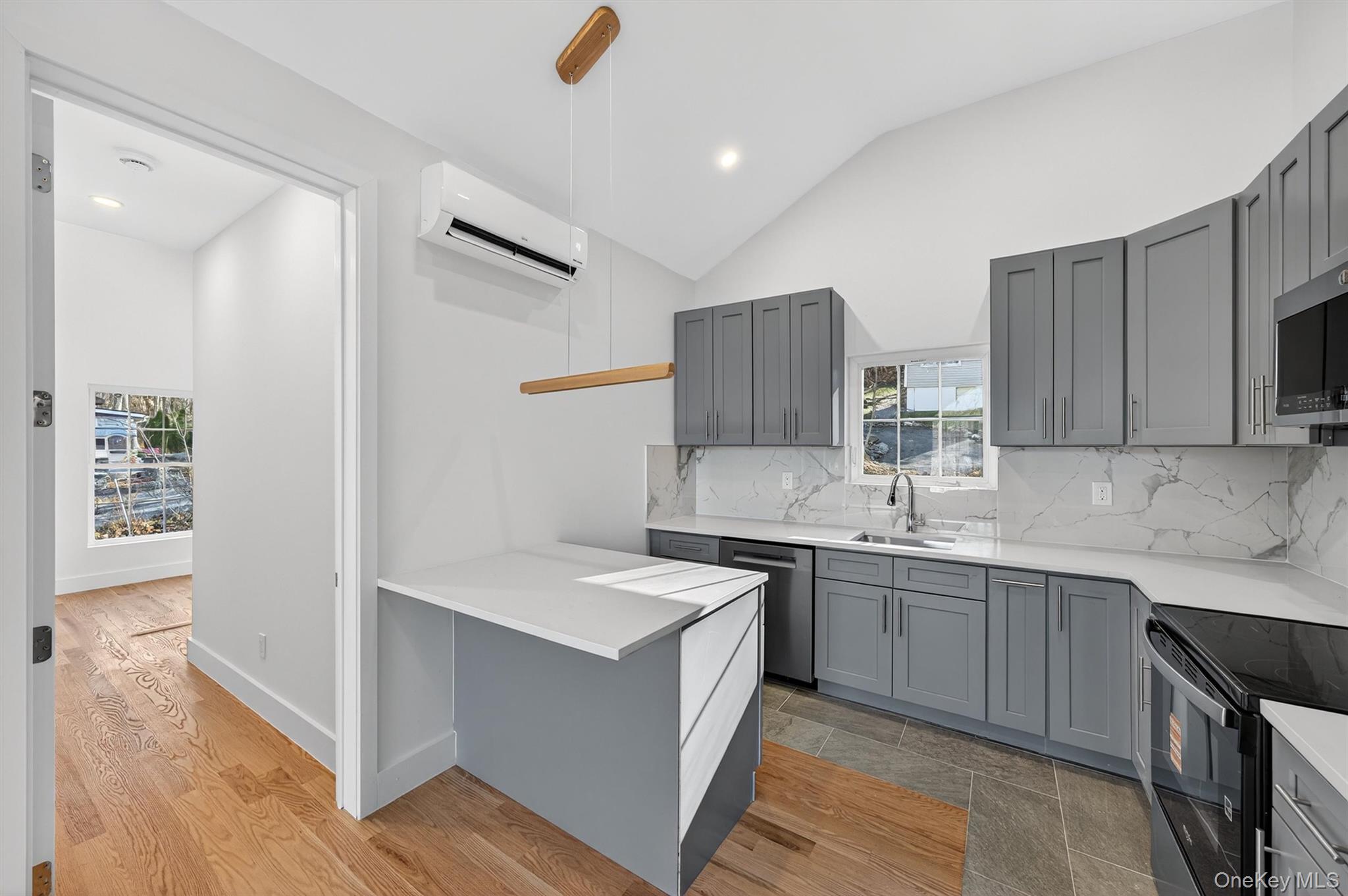 19 Grandview Trail, Monroe, NY 10950