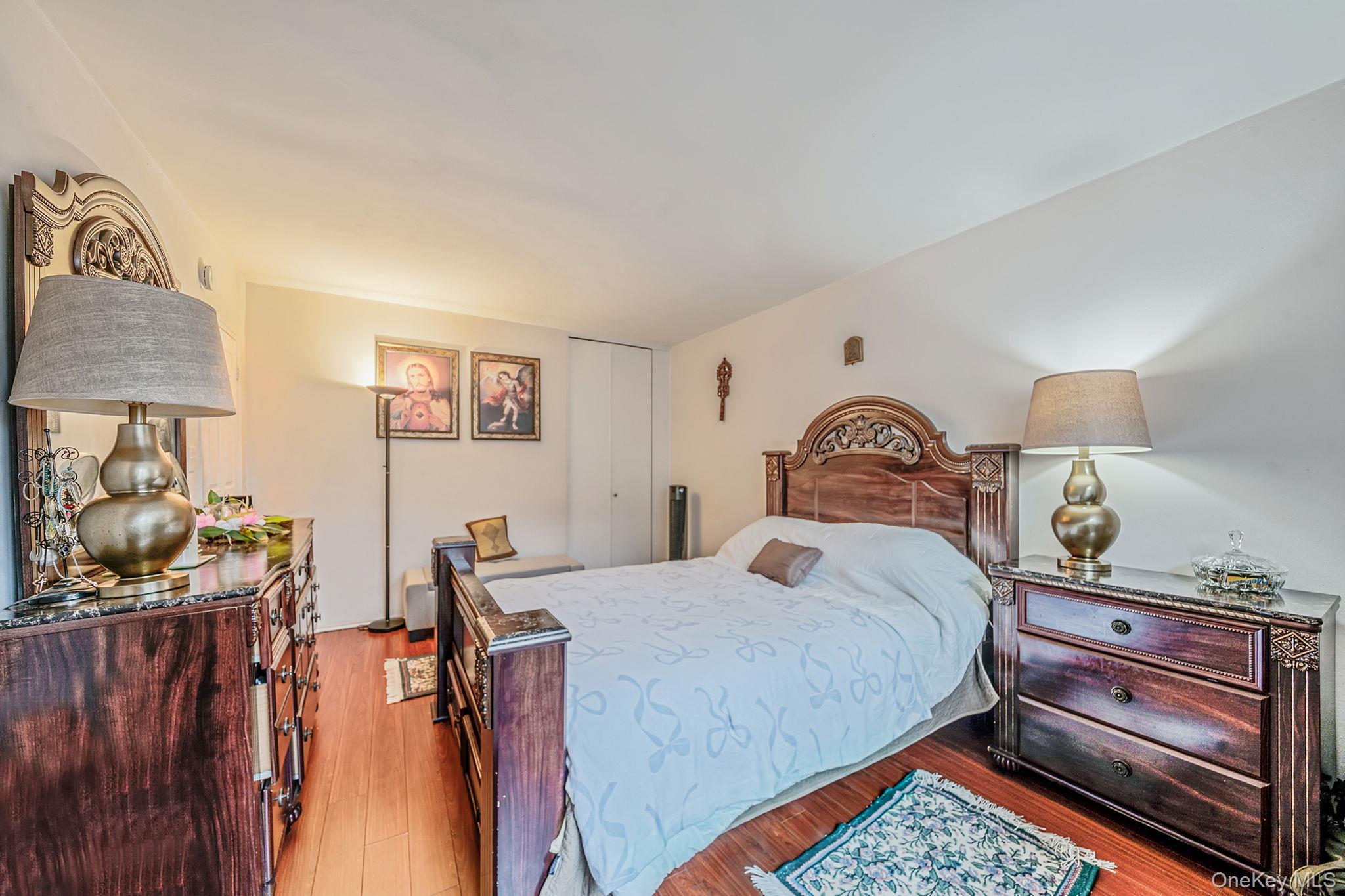 61-25 97 Street # 2B, Rego Park, NY 11374