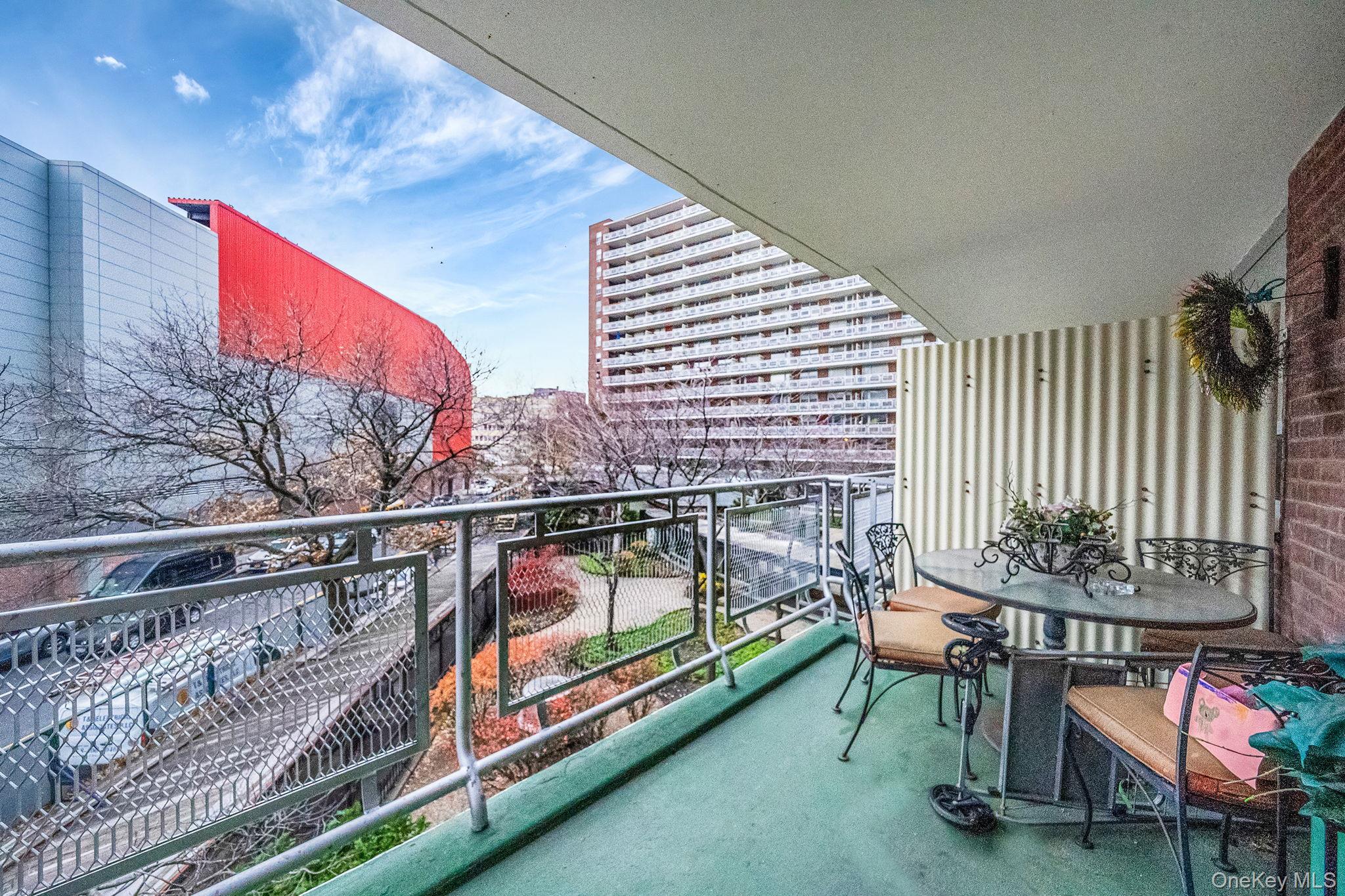 61-25 97 Street # 2B, Rego Park, NY 11374