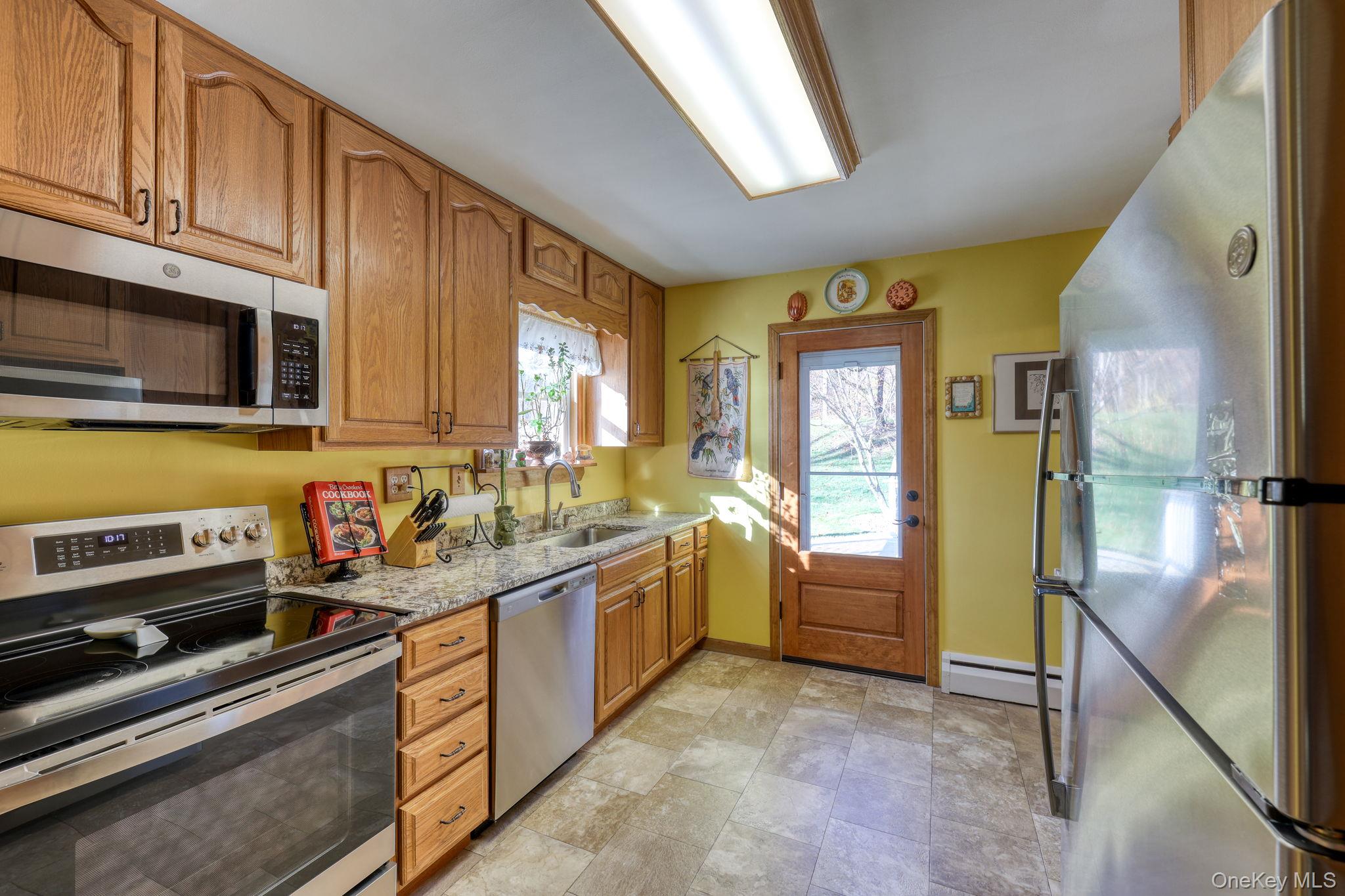 17 Homer Place, Poughkeepsie, NY 12603