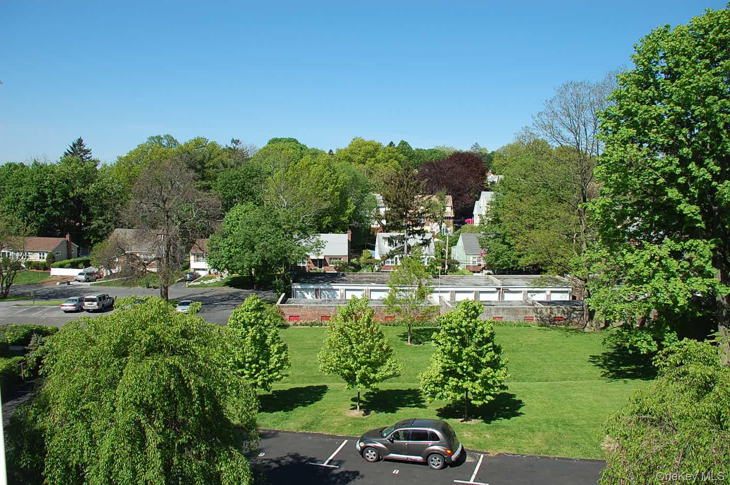 83 N Broadway # 3E, White Plains, NY 10603