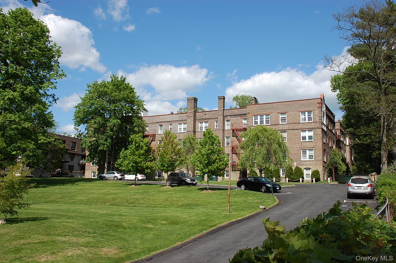 83 N Broadway # 3E, White Plains, NY 10603