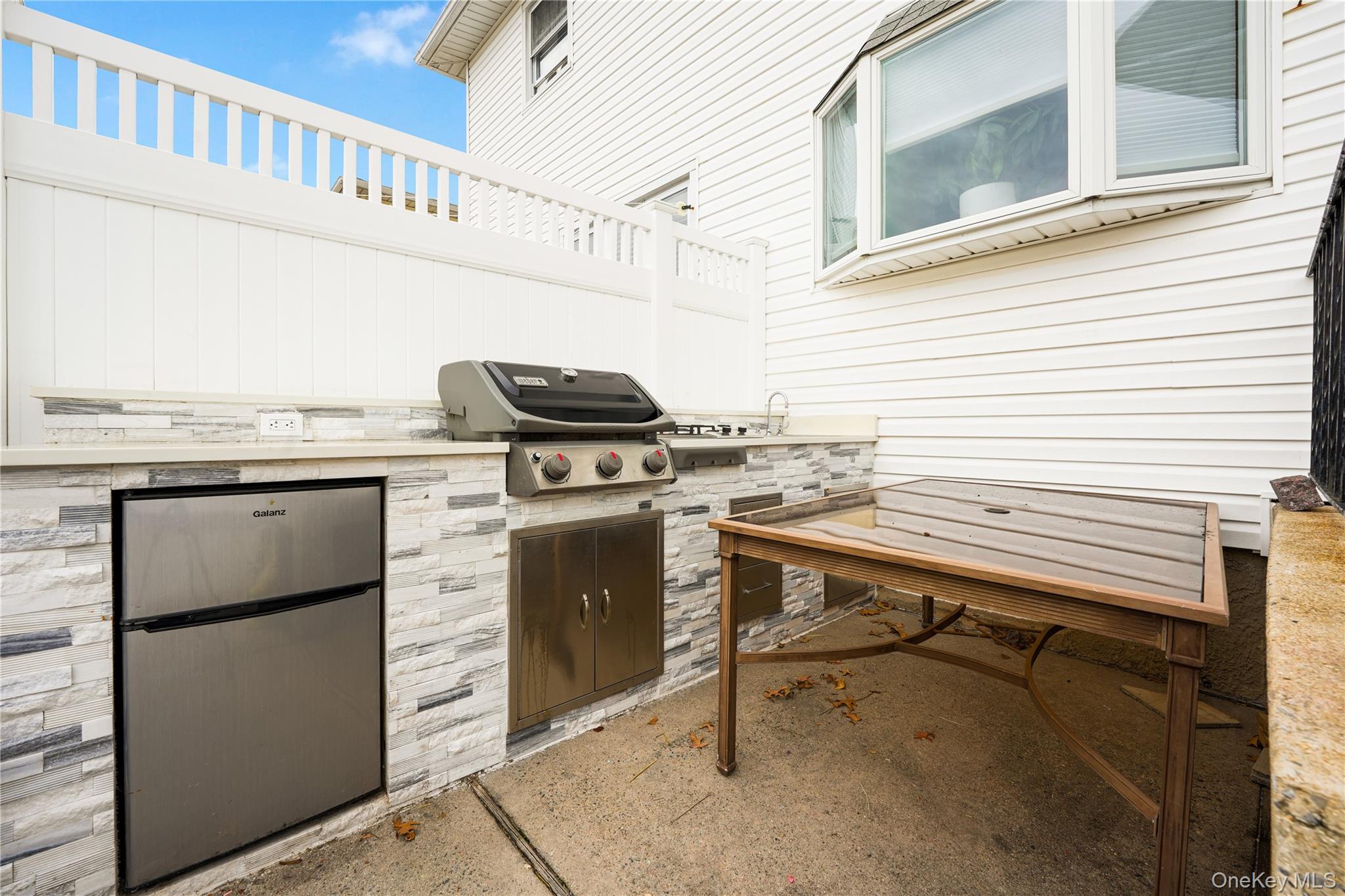 81 Houston street, Staten Island, NY 10302