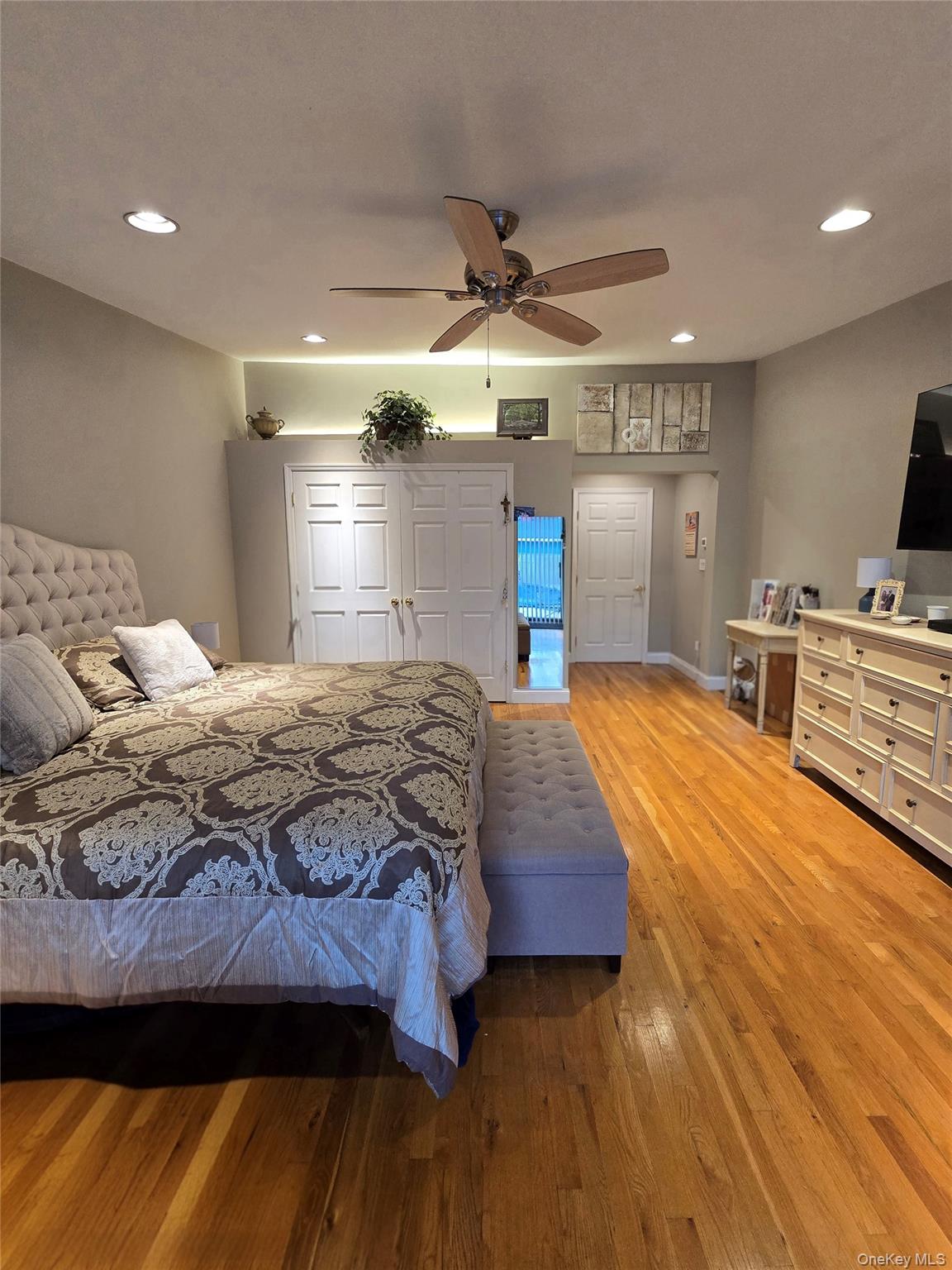 15724 86th Street, Howard Beach, NY 11414