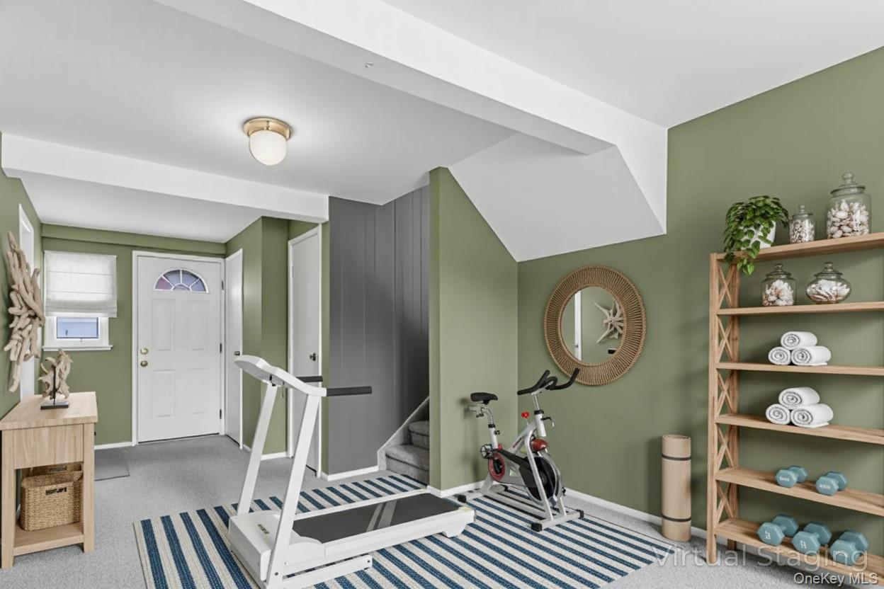 2 Deer Path Lane, Syosset, NY 11791