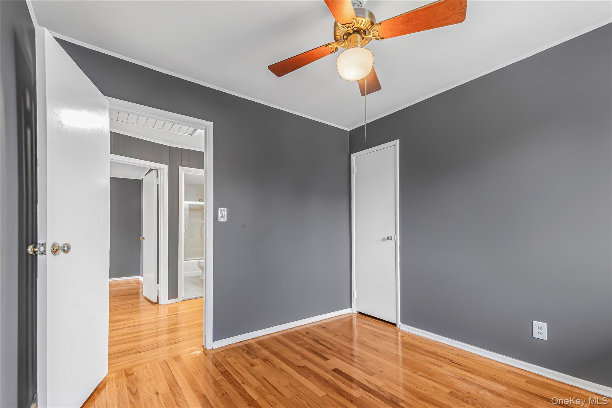 2 Deer Path Lane, Syosset, NY 11791