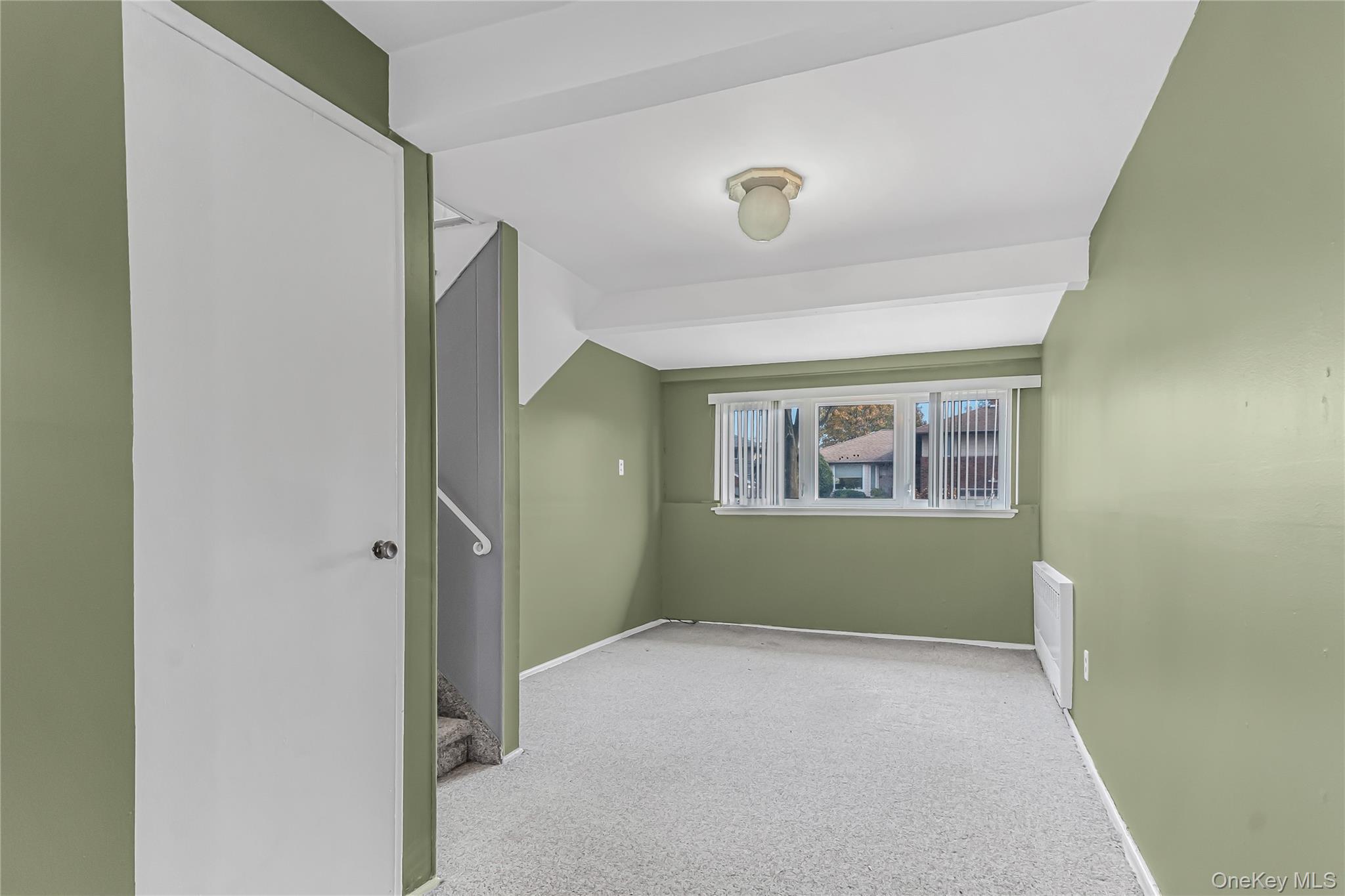 2 Deer Path Lane, Syosset, NY 11791