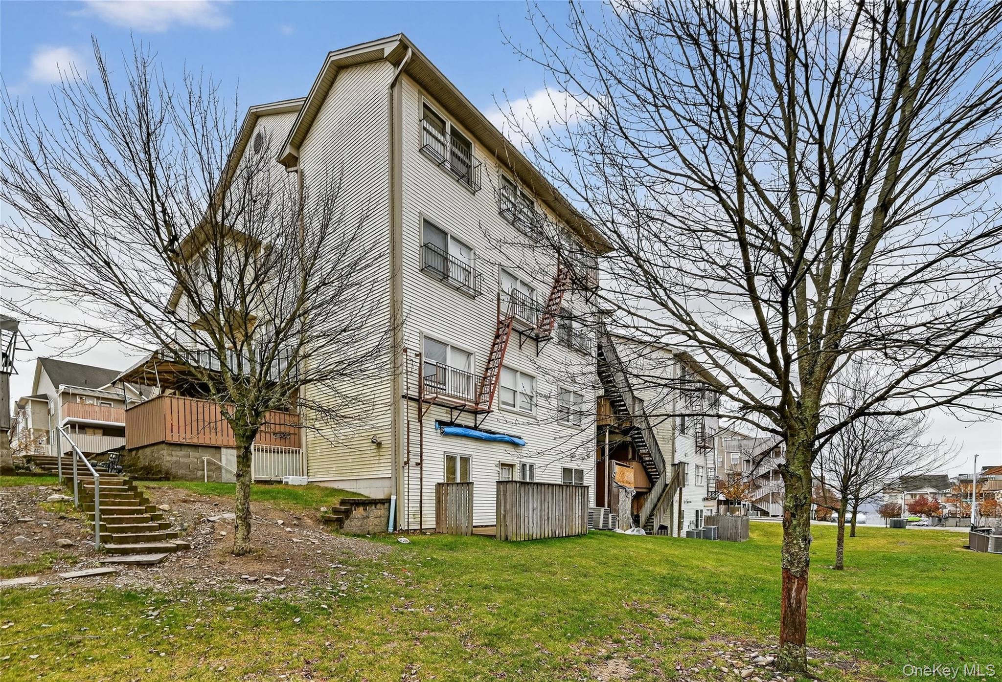 4 Toltchav Way # 102, Monroe, NY 10950