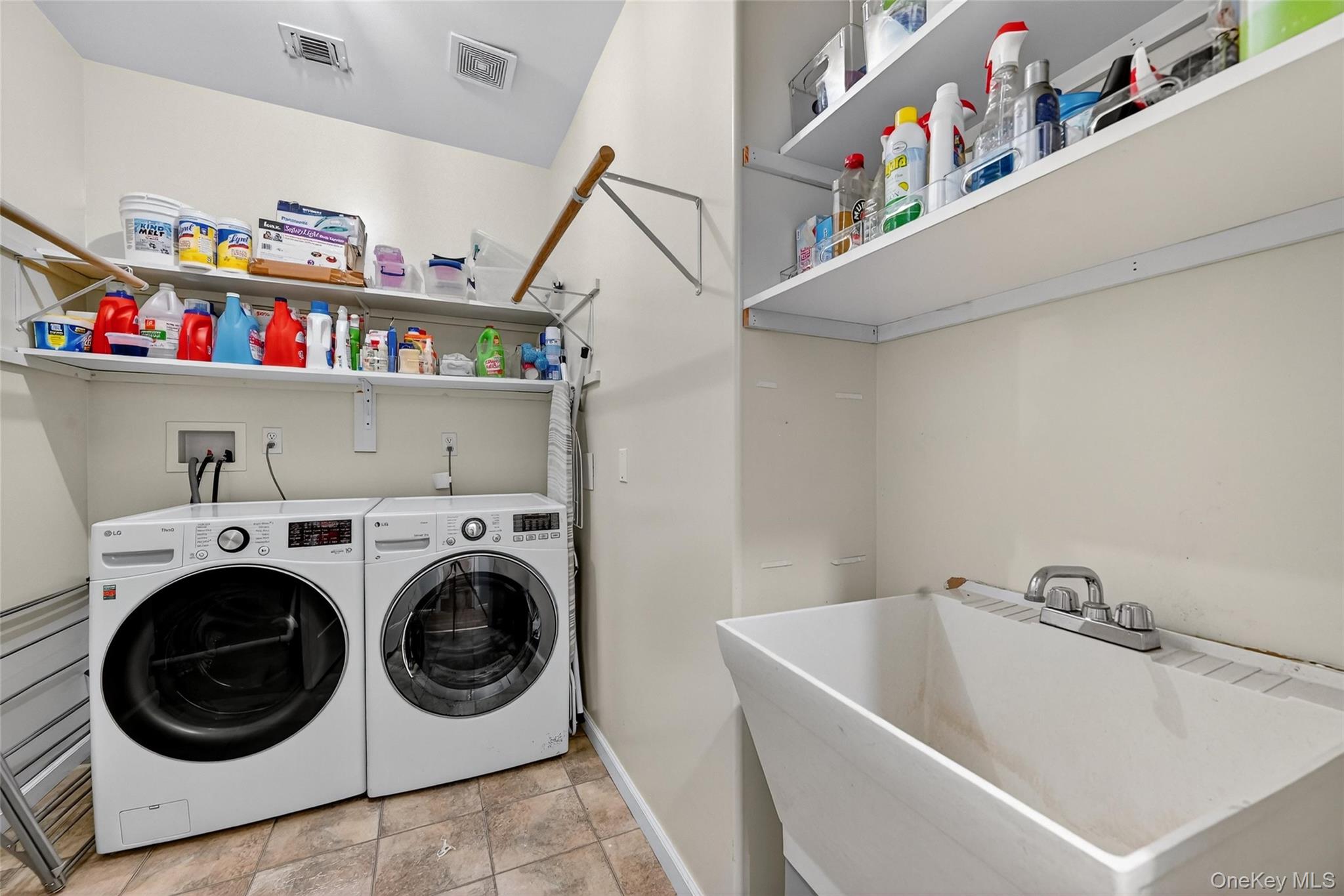 4 Toltchav Way # 102, Monroe, NY 10950