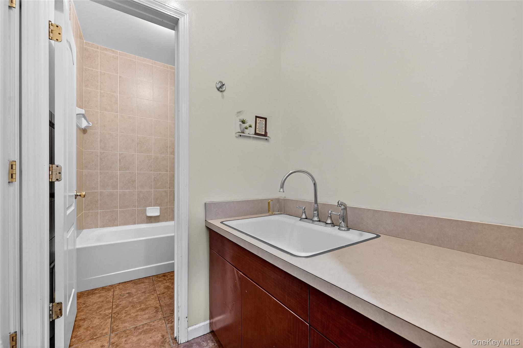 4 Toltchav Way # 102, Monroe, NY 10950