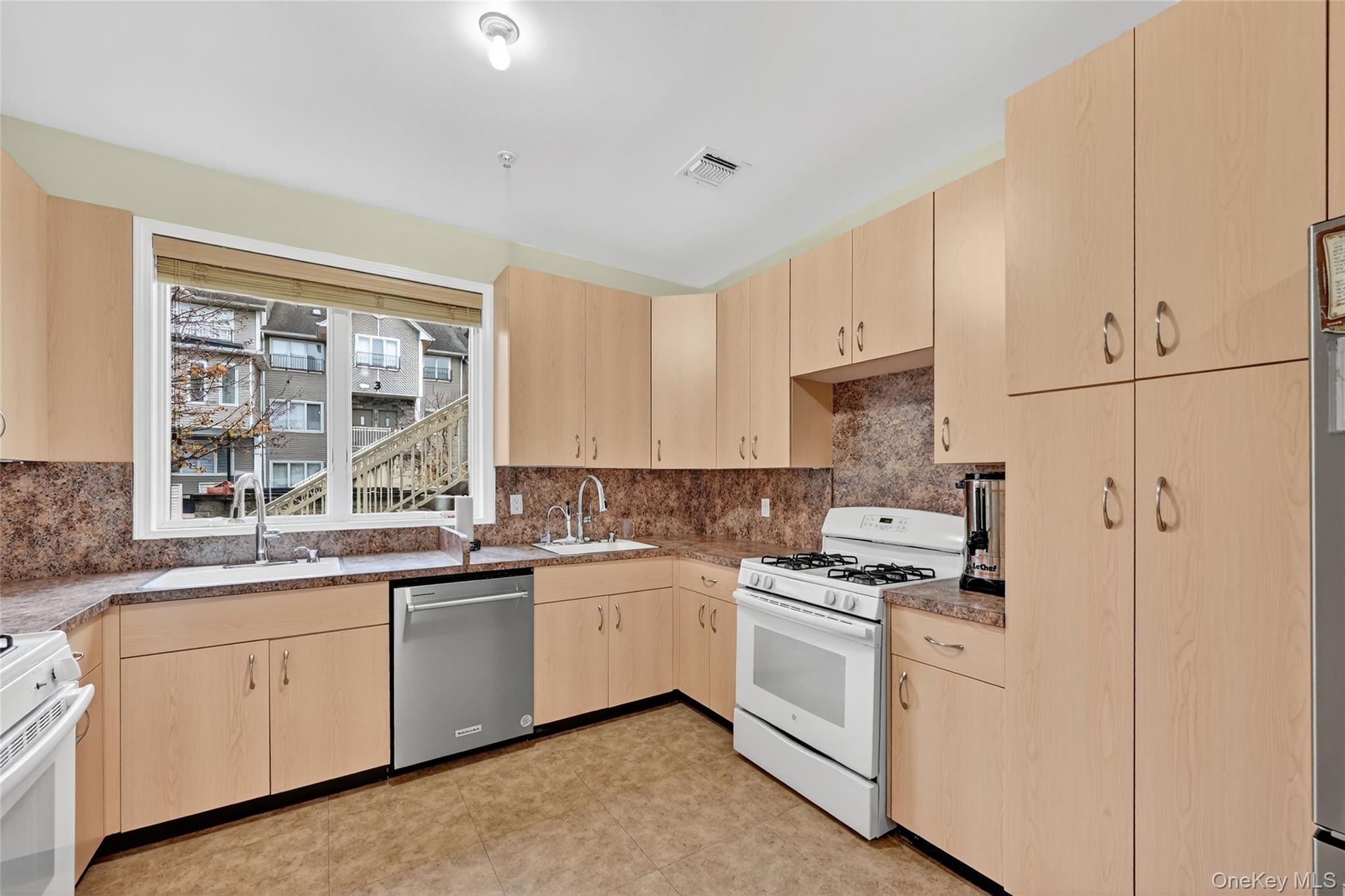 4 Toltchav Way # 102, Monroe, NY 10950