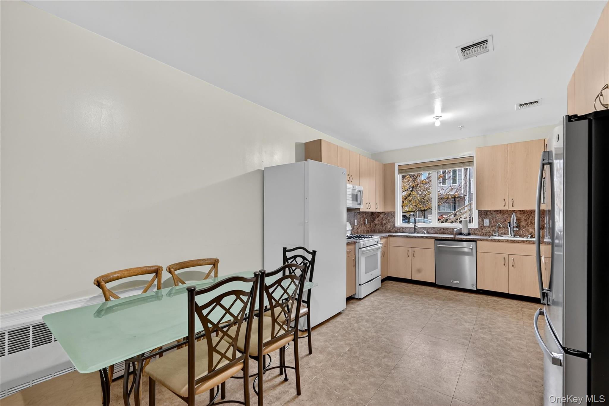 4 Toltchav Way # 102, Monroe, NY 10950