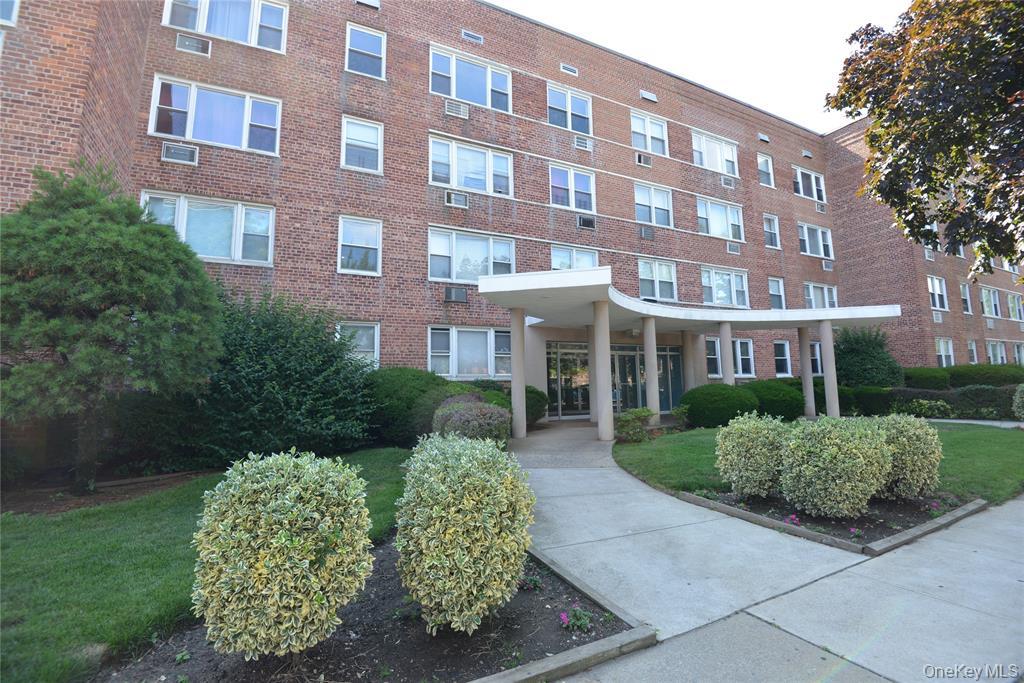 100 S Ocean Avenue S # 3U, Freeport, NY 11520