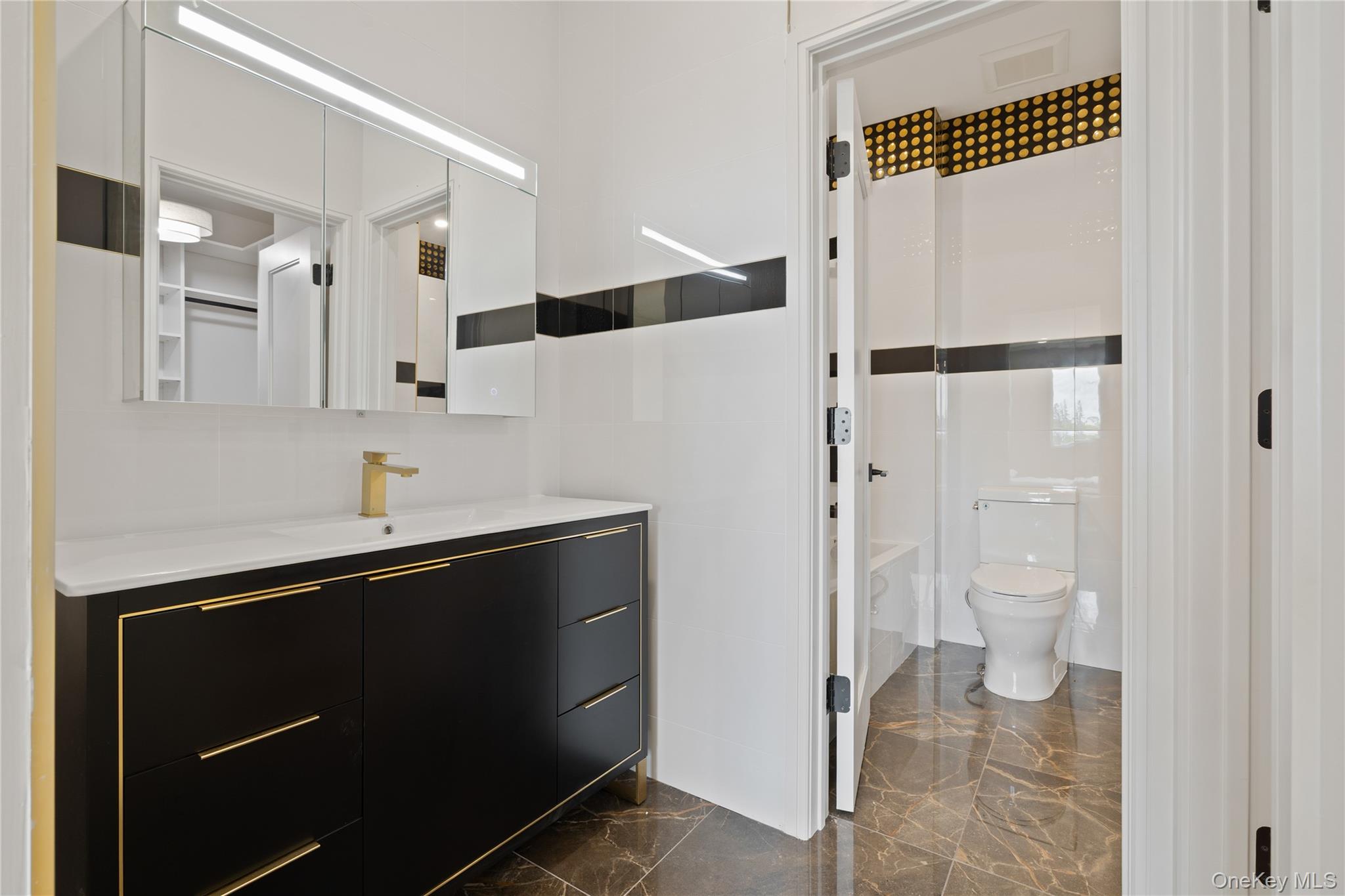 15 Ridge Avenue # 205, Spring Valley, NY 10977