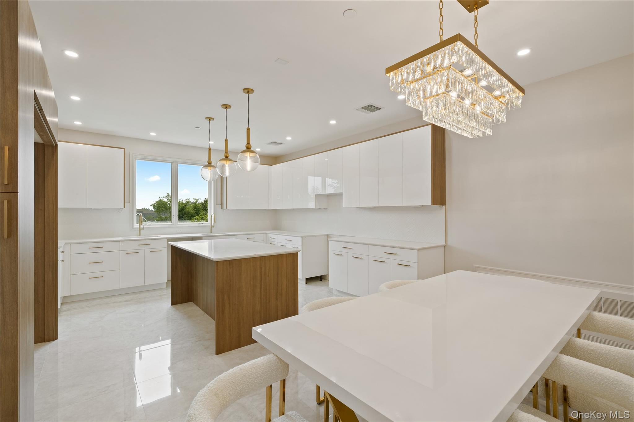 15 Ridge Avenue # 206, Spring Valley, NY 10977