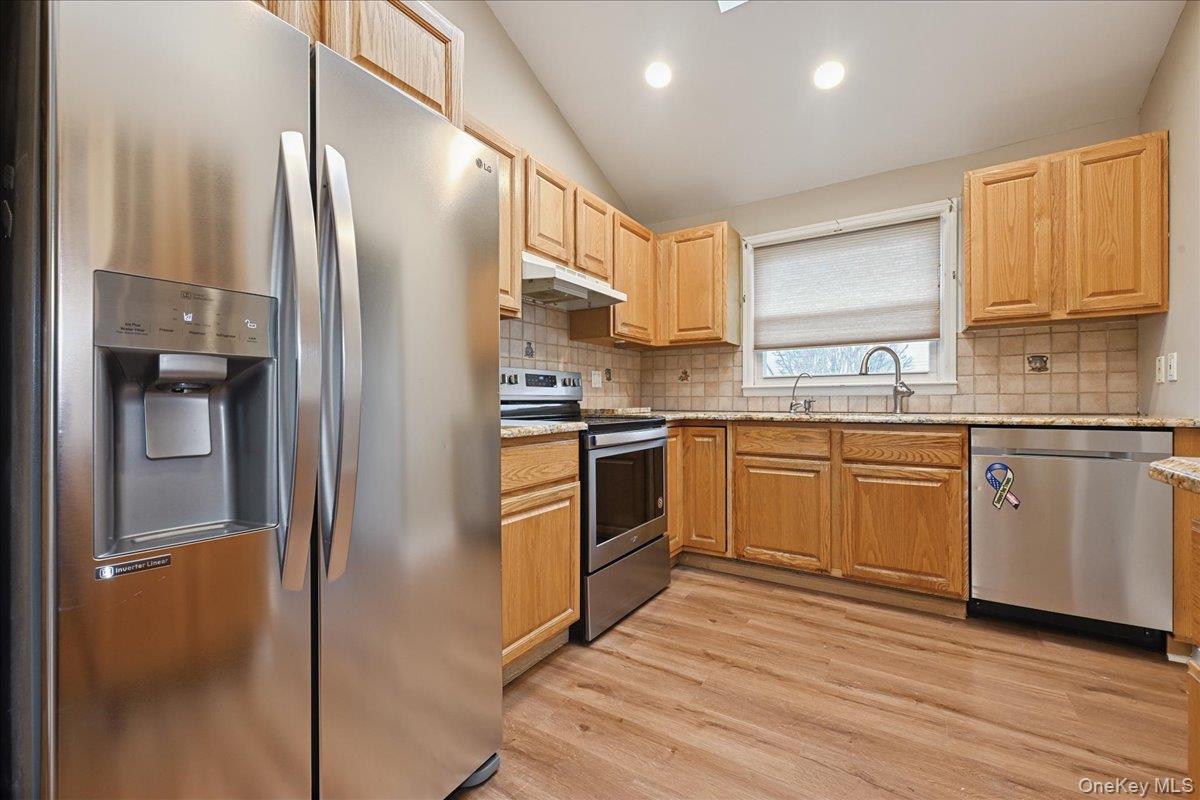 331 N Michigan Avenue, Massapequa, NY 11758