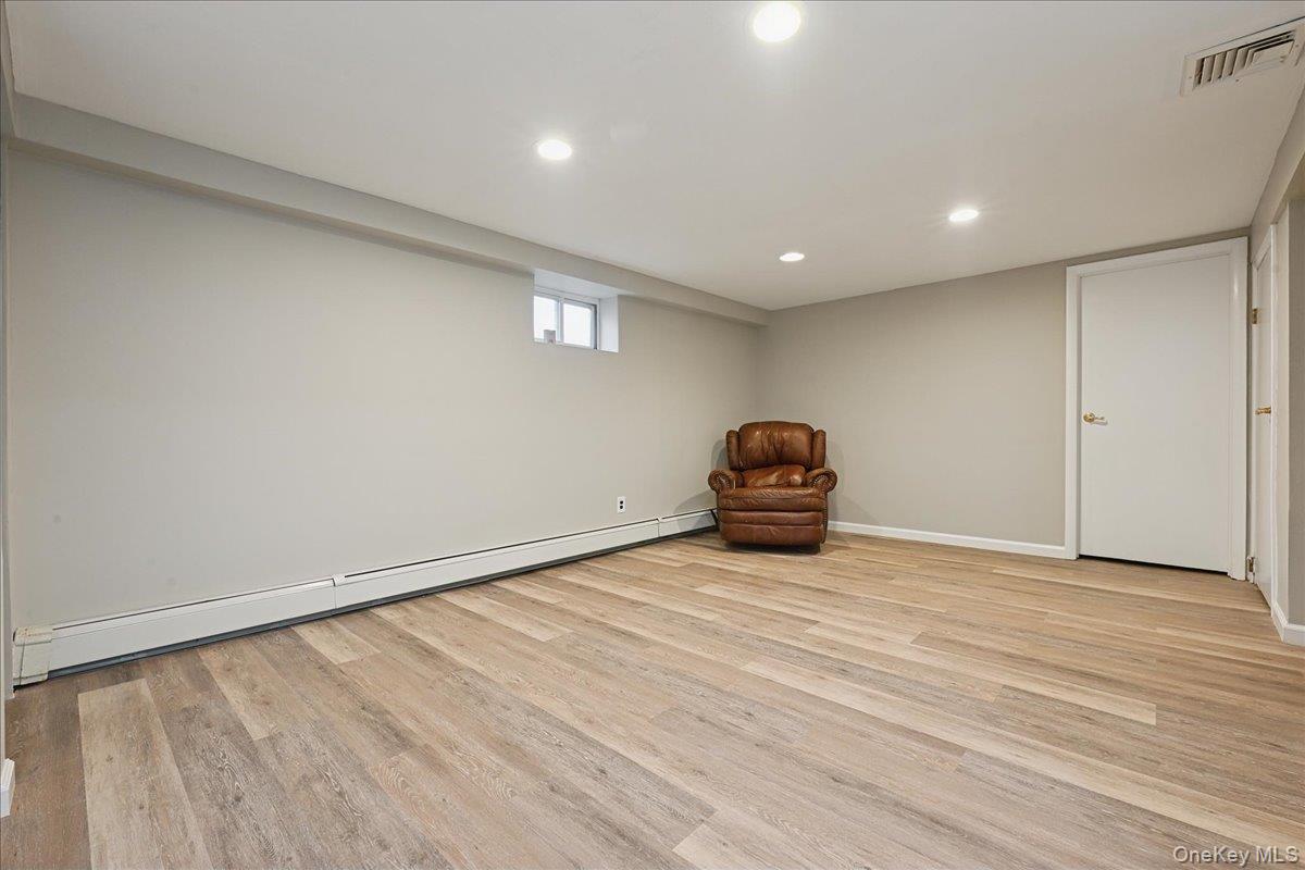 331 N Michigan Avenue, Massapequa, NY 11758