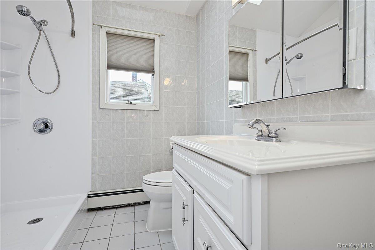 331 N Michigan Avenue, Massapequa, NY 11758