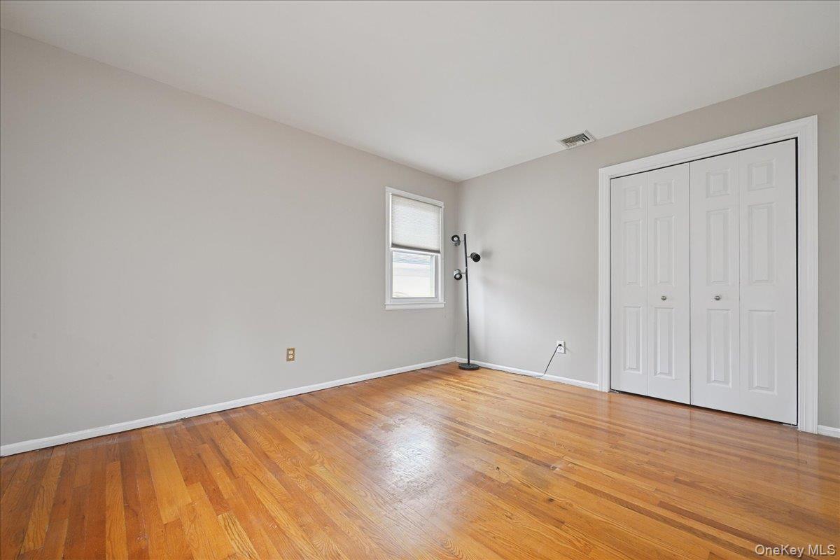 331 N Michigan Avenue, Massapequa, NY 11758