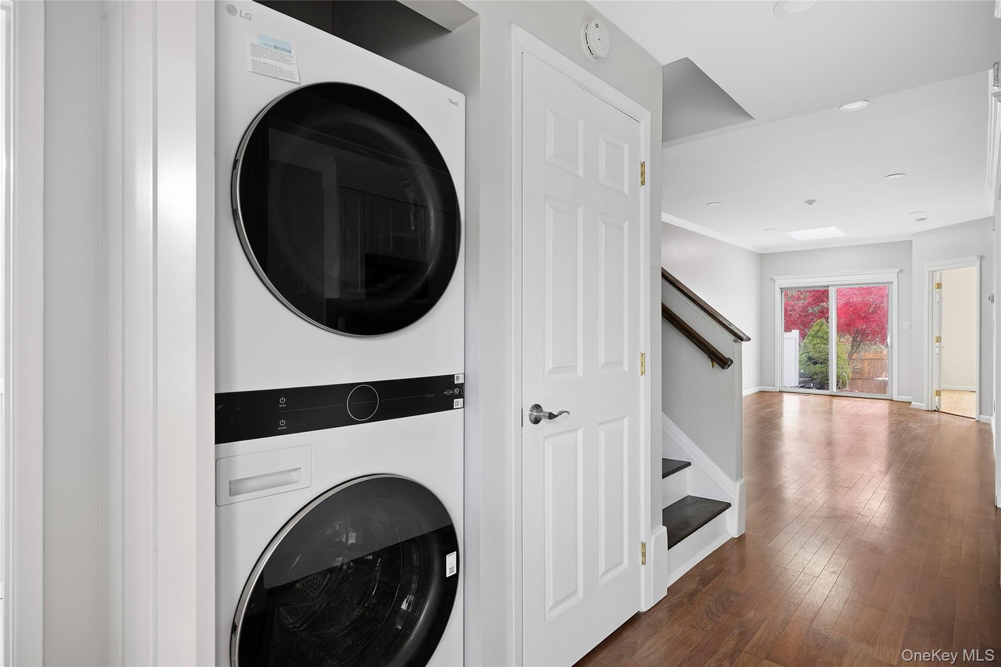 18 Brookville Way, Manorville, NY 11949