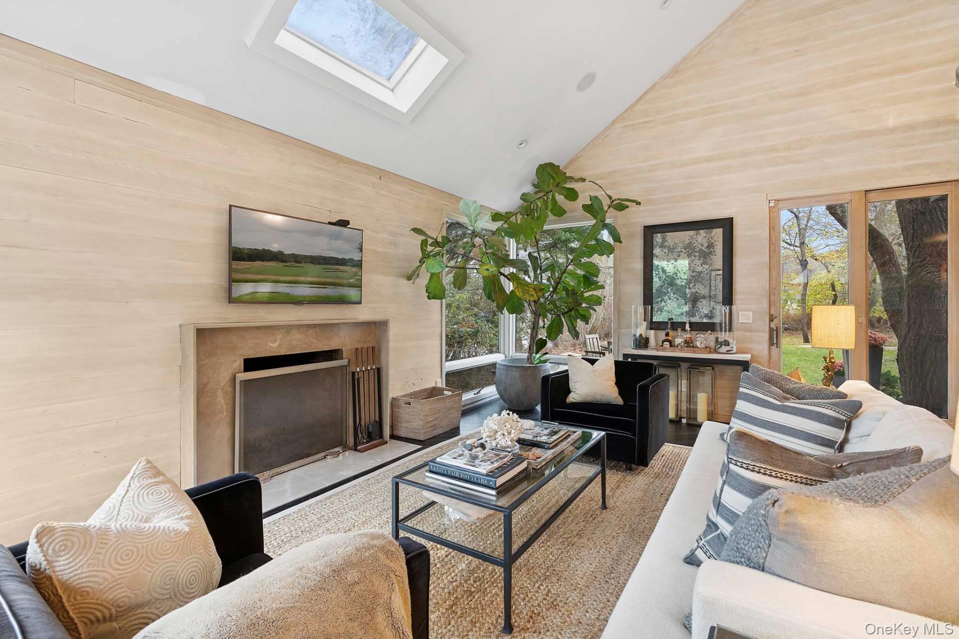 212 Upper Seven Ponds Road, Water Mill, NY 11976