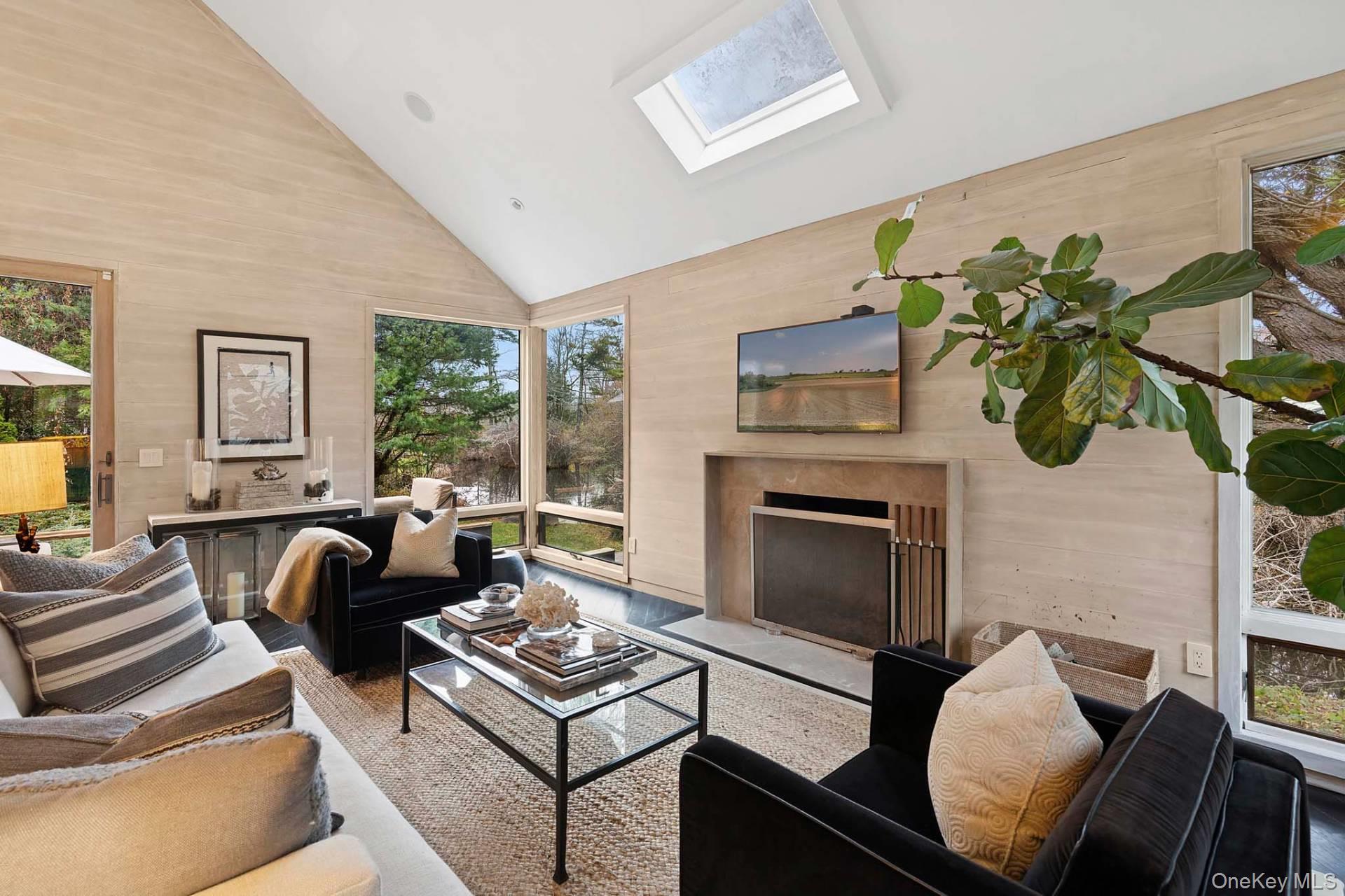 212 Upper Seven Ponds Road, Water Mill, NY 11976