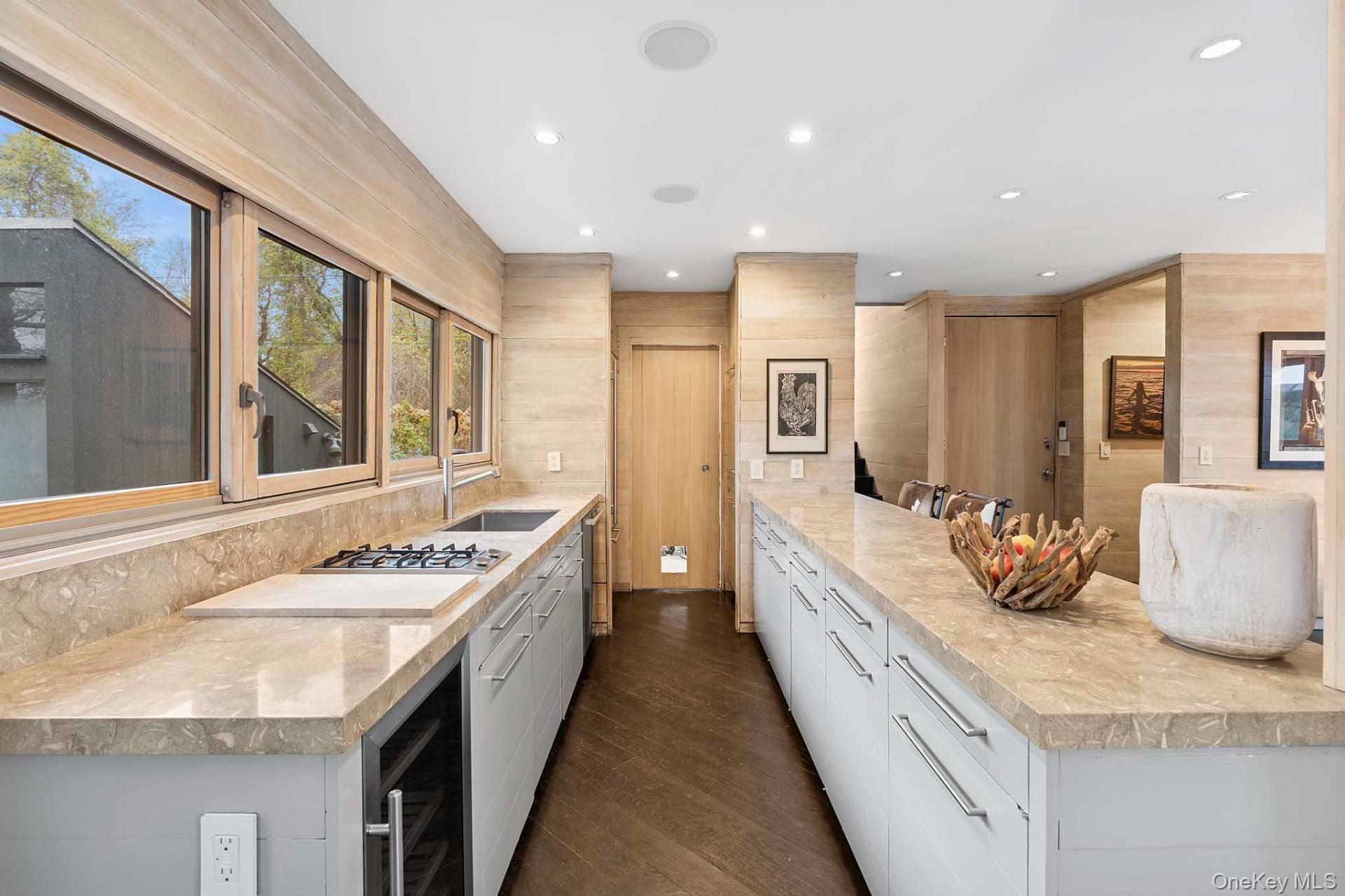 212 Upper Seven Ponds Road, Water Mill, NY 11976