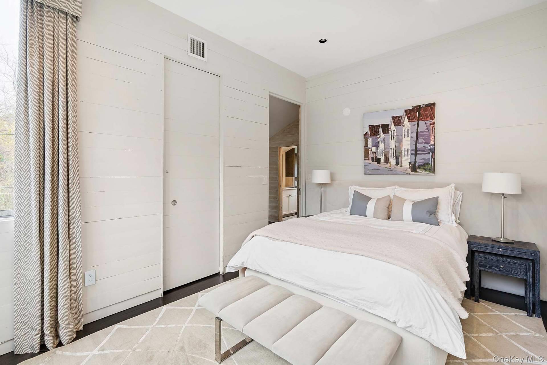 212 Upper Seven Ponds Road, Water Mill, NY 11976