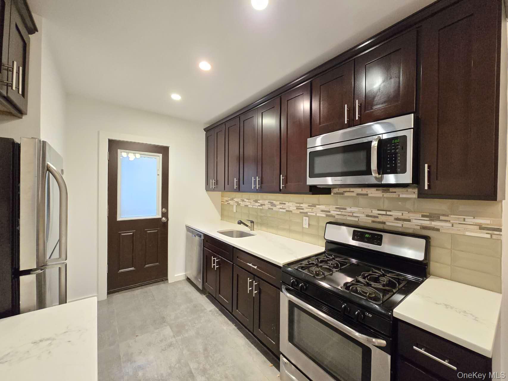 151 Noll Street, Brooklyn, NY 11206