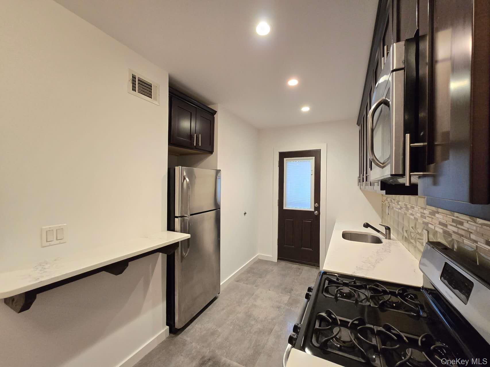 151 Noll Street, Brooklyn, NY 11206