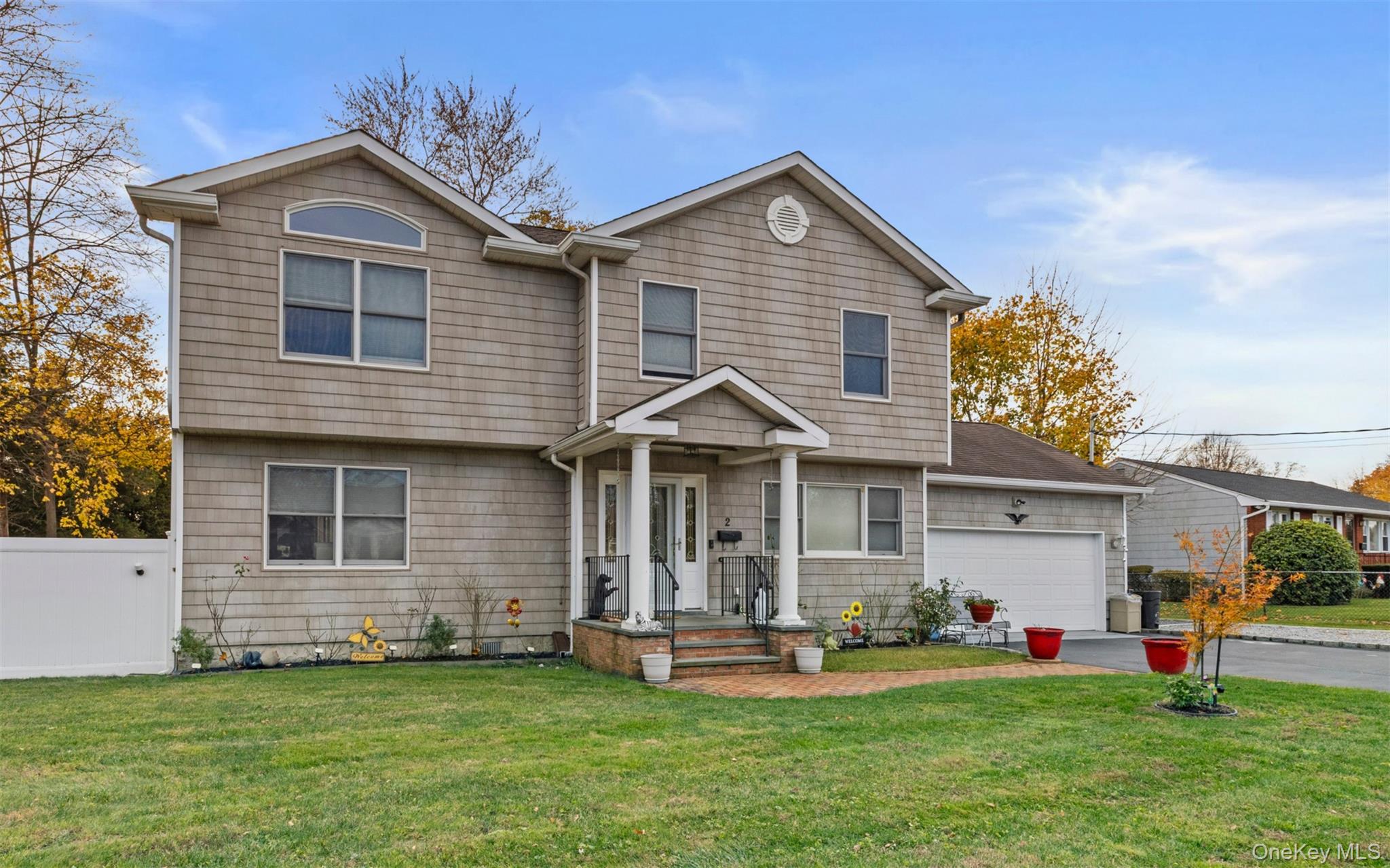 2 Smith Street, Deer Park, NY 11729