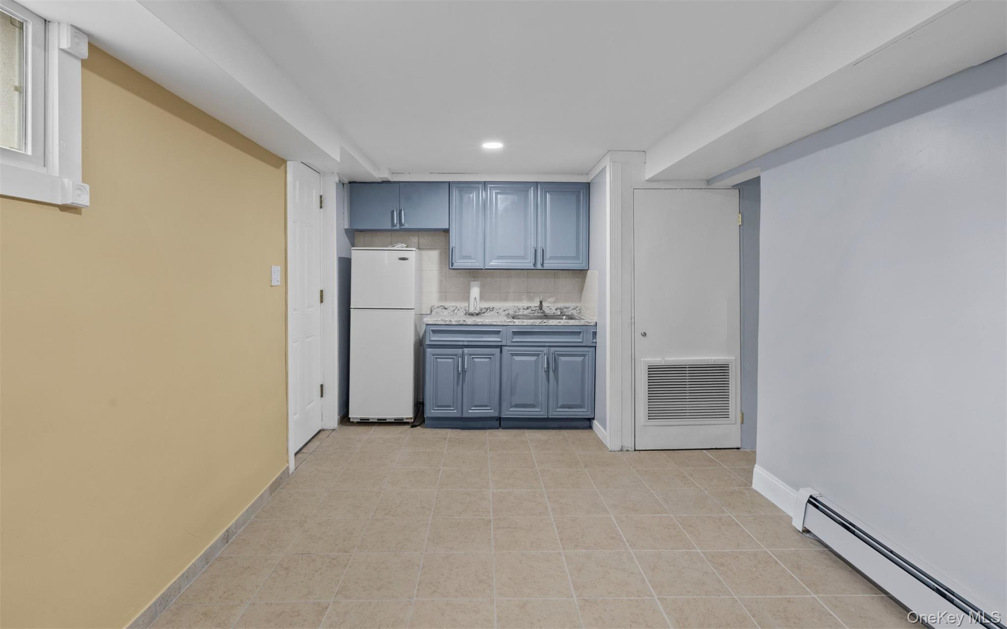 2 Smith Street, Deer Park, NY 11729