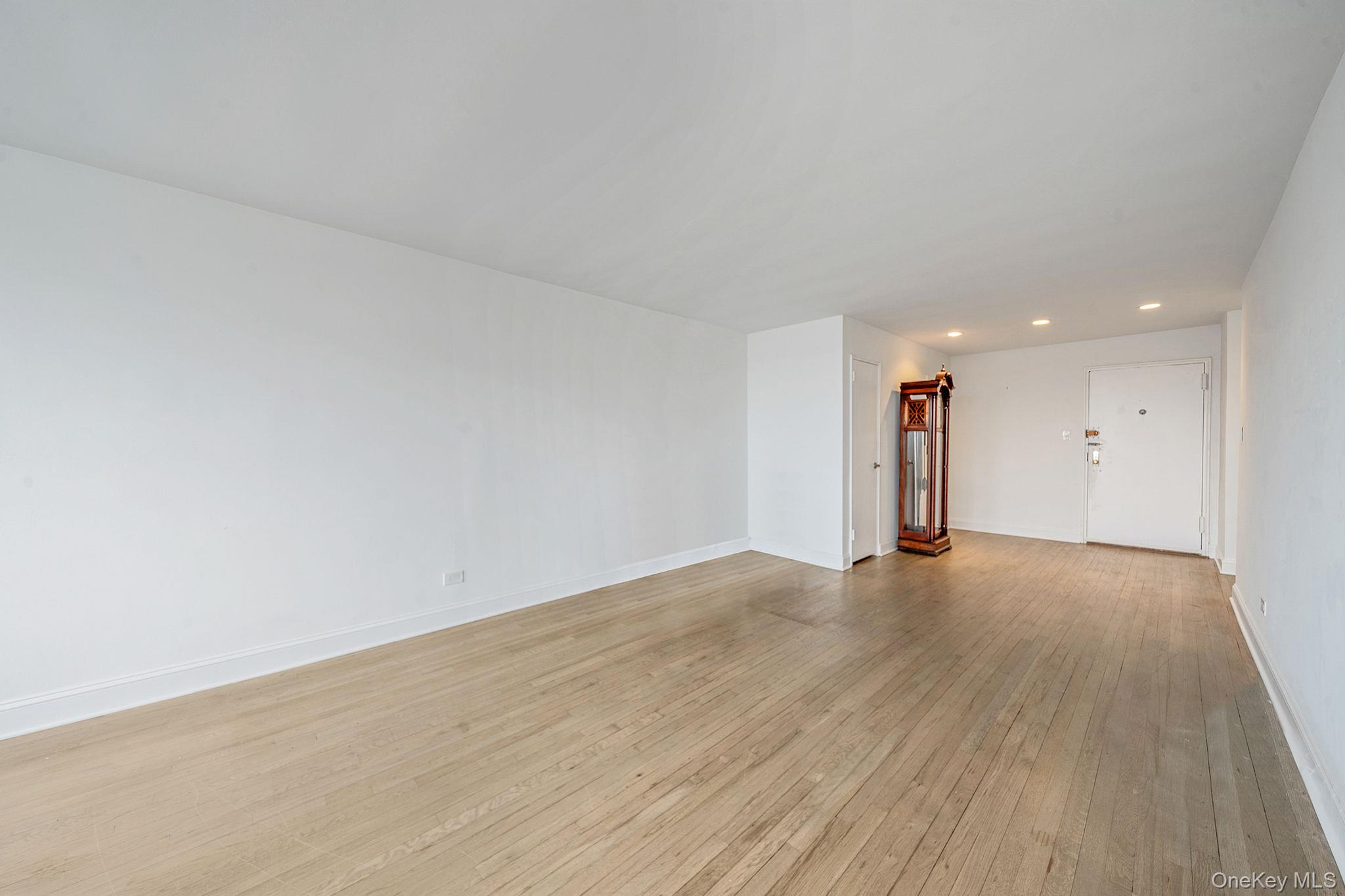 23-20 Bell Boulevard # 6J, Bayside, NY 11360