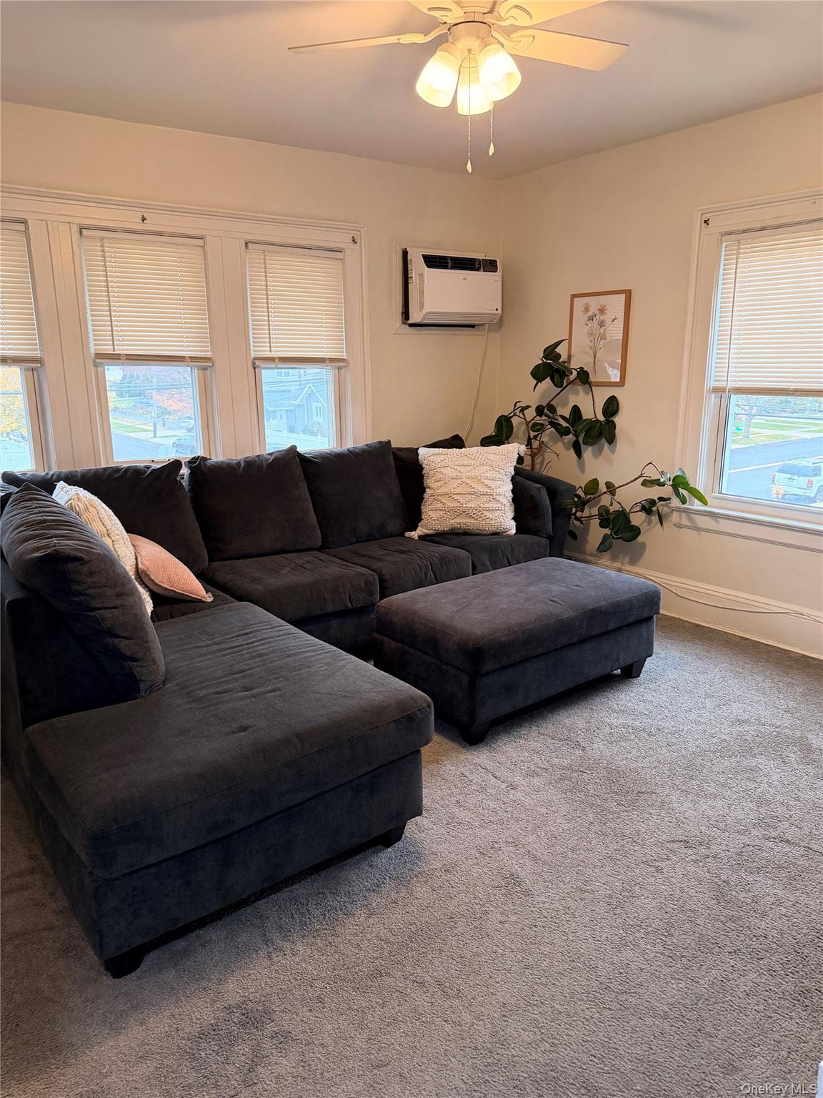 65 W Windsor Parkway, Oceanside, NY 11572