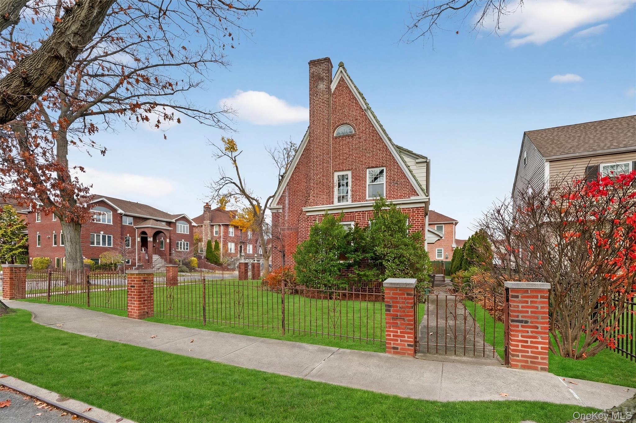 2300 Gunther Avenue, Bronx, NY 10469