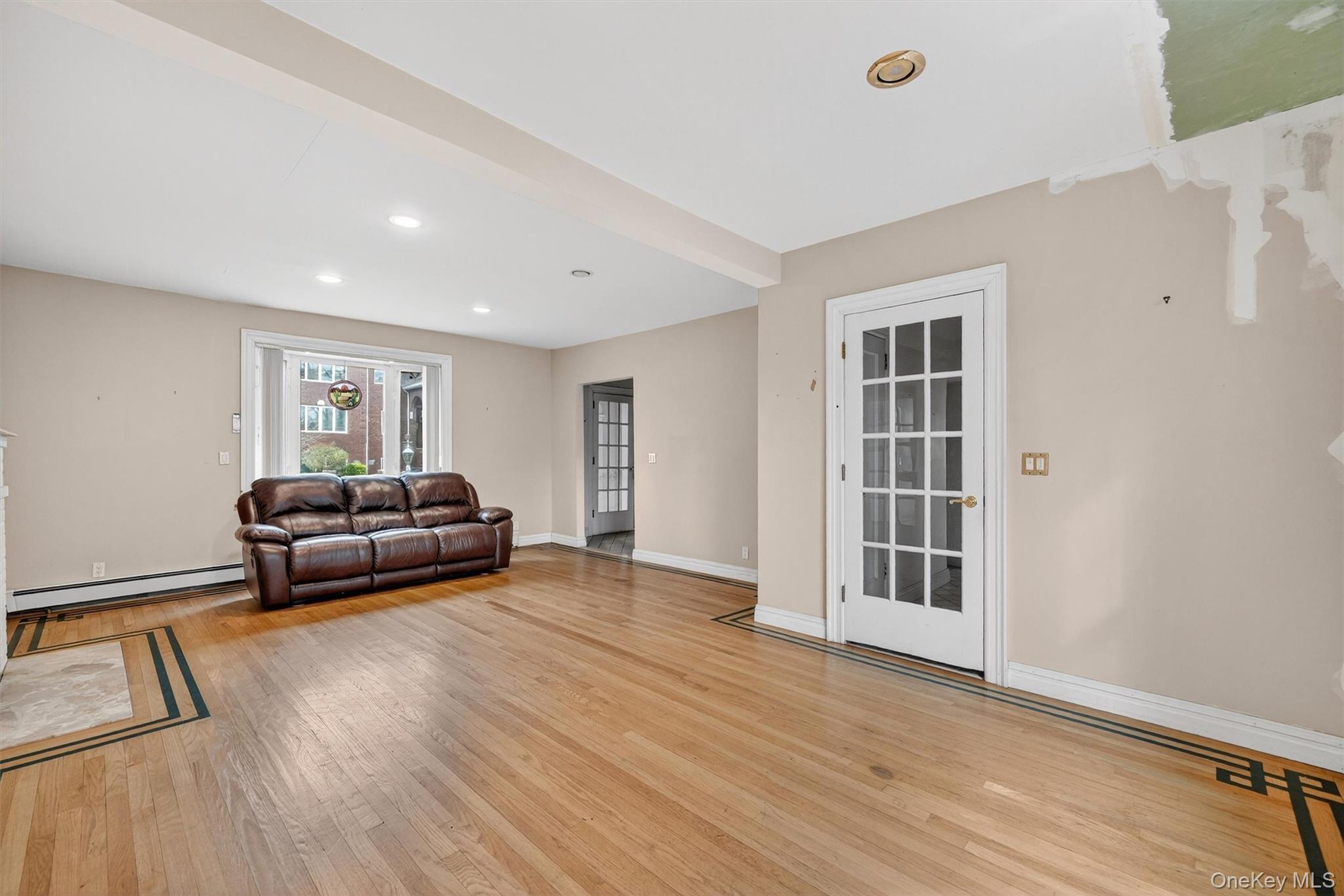 2300 Gunther Avenue, Bronx, NY 10469