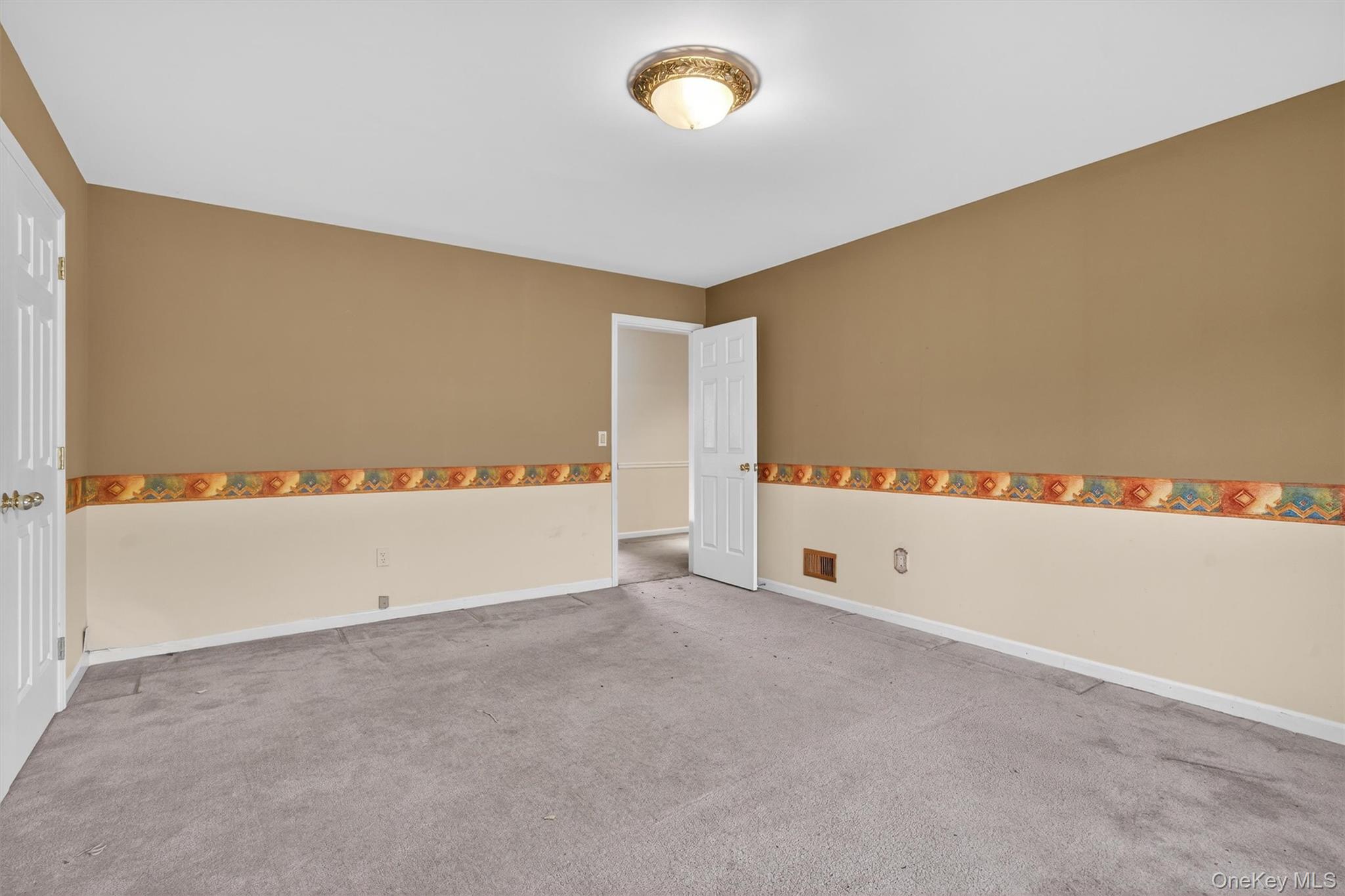 21 Jessup Road, Warwick, NY 10990