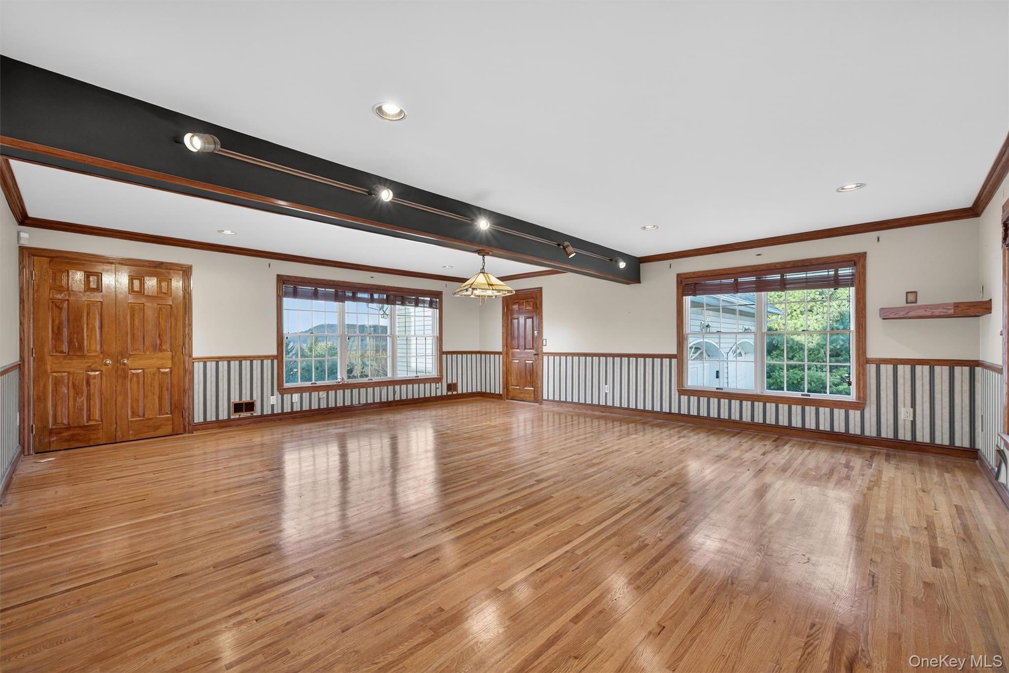 21 Jessup Road, Warwick, NY 10990