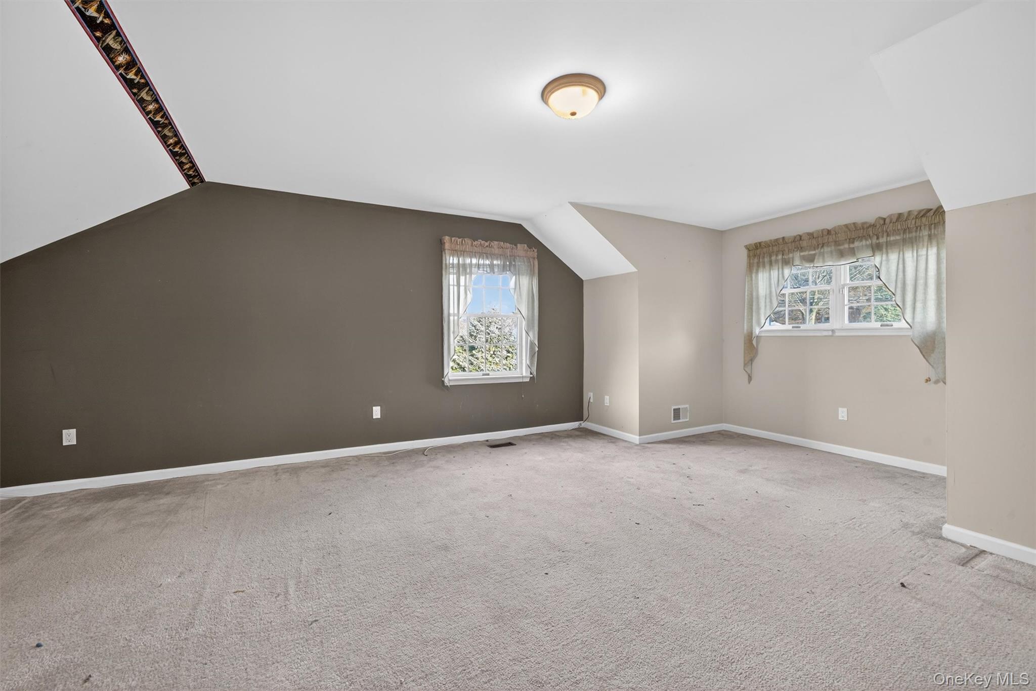 21 Jessup Road, Warwick, NY 10990