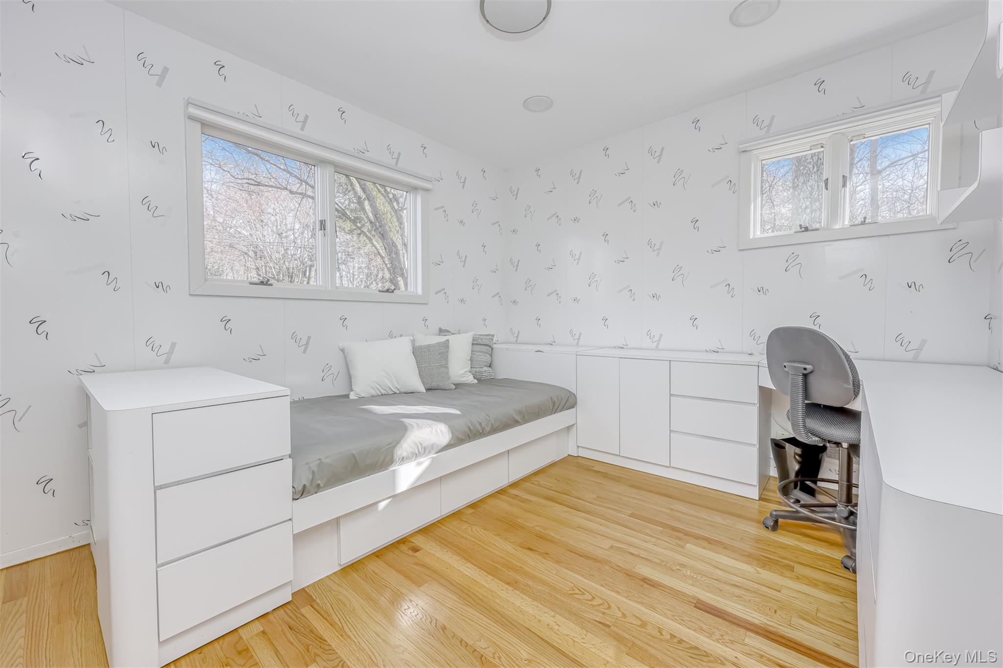 11 Fleetwood Avenue, Chestnut Ridge, NY 10977