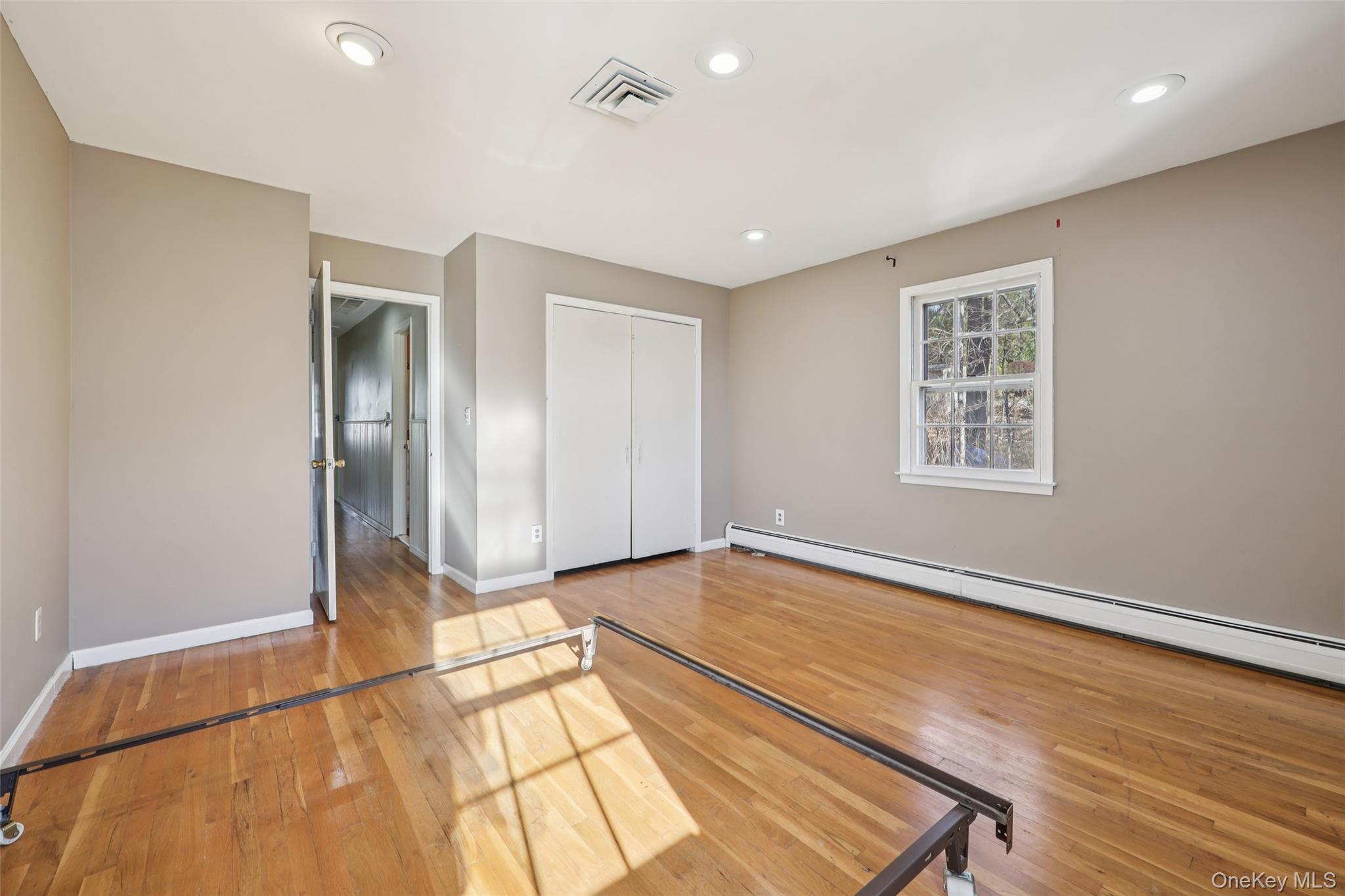 37 Minuteman Circle, Orangeburg, NY 10962