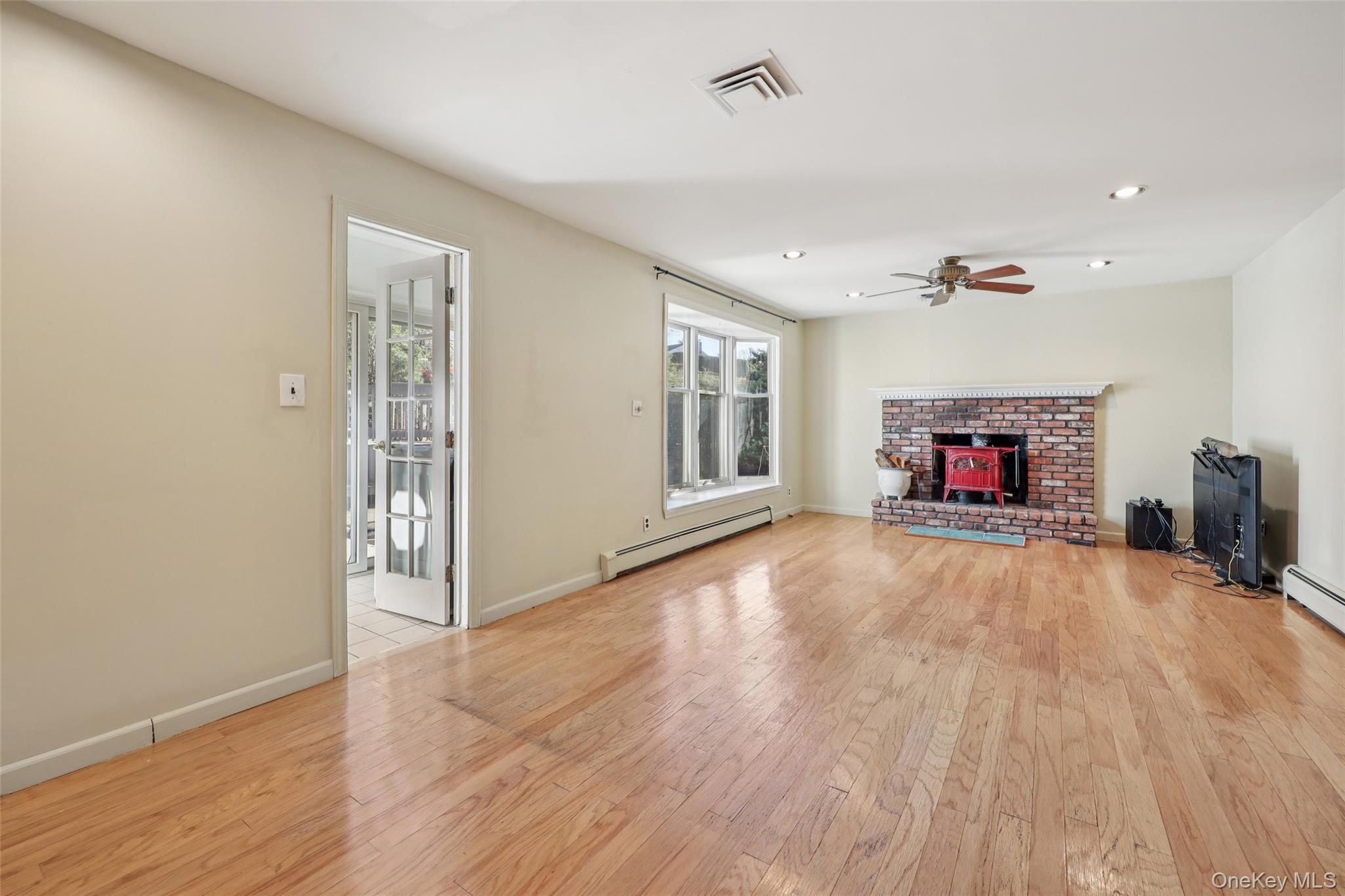 37 Minuteman Circle, Orangeburg, NY 10962