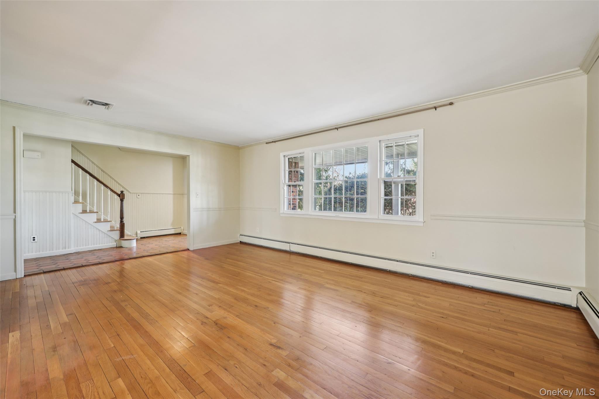 37 Minuteman Circle, Orangeburg, NY 10962