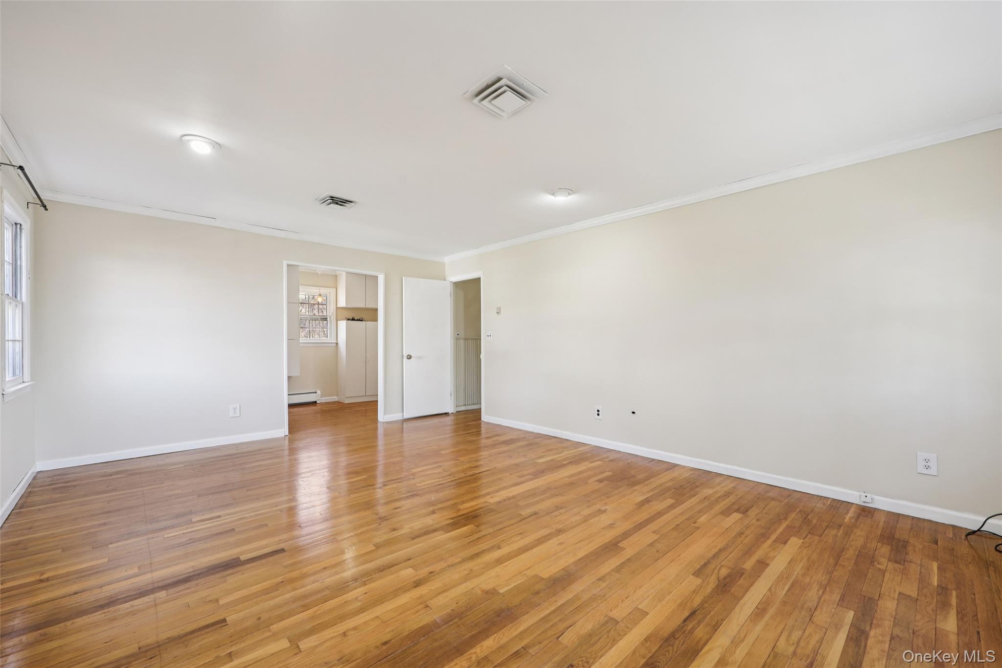 37 Minuteman Circle, Orangeburg, NY 10962