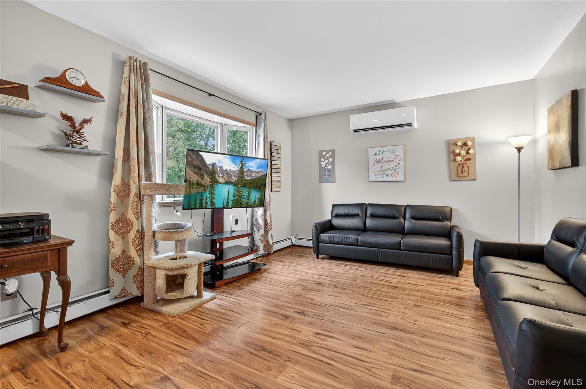 16 Oakland Avenue, Chester, NY 10918