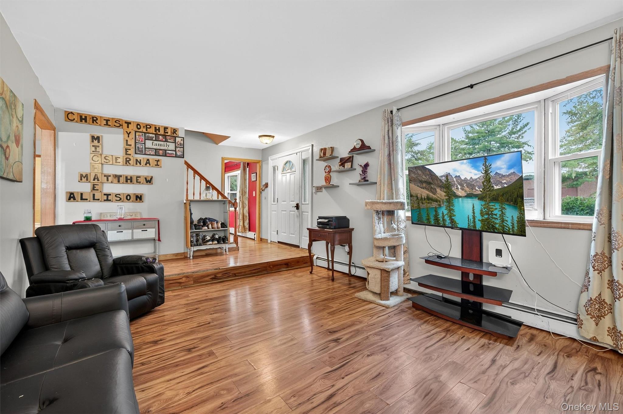 16 Oakland Avenue, Chester, NY 10918